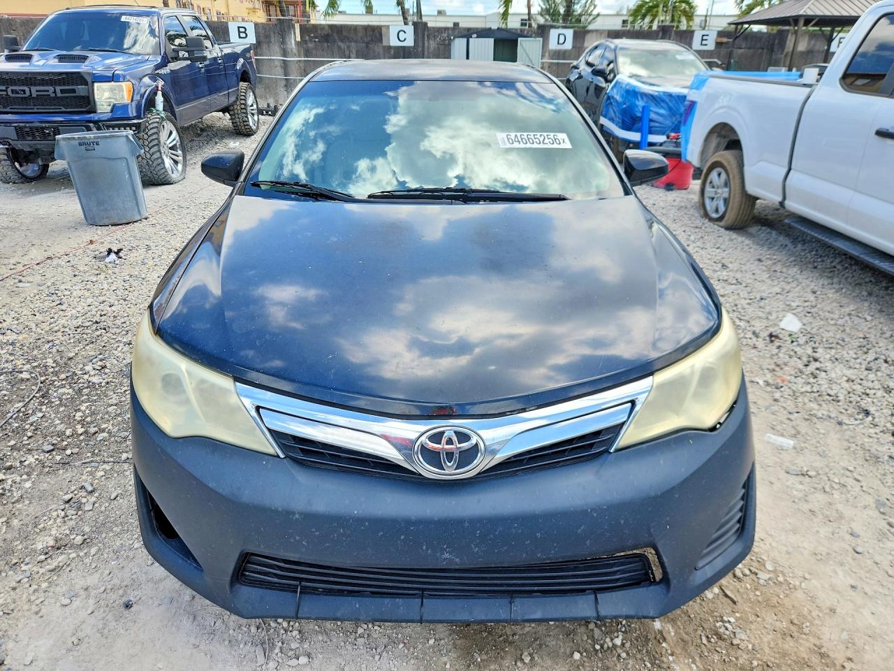 2014 Toyota Camry Le Black vin: 4T1BF1FK9EU770649