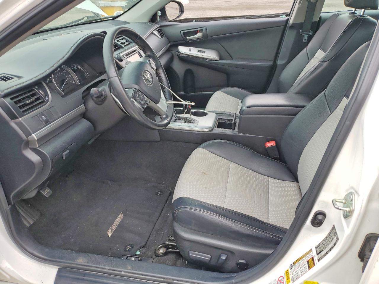 2014 Toyota Camry Se White vin: 4T1BF1FK9EU782865