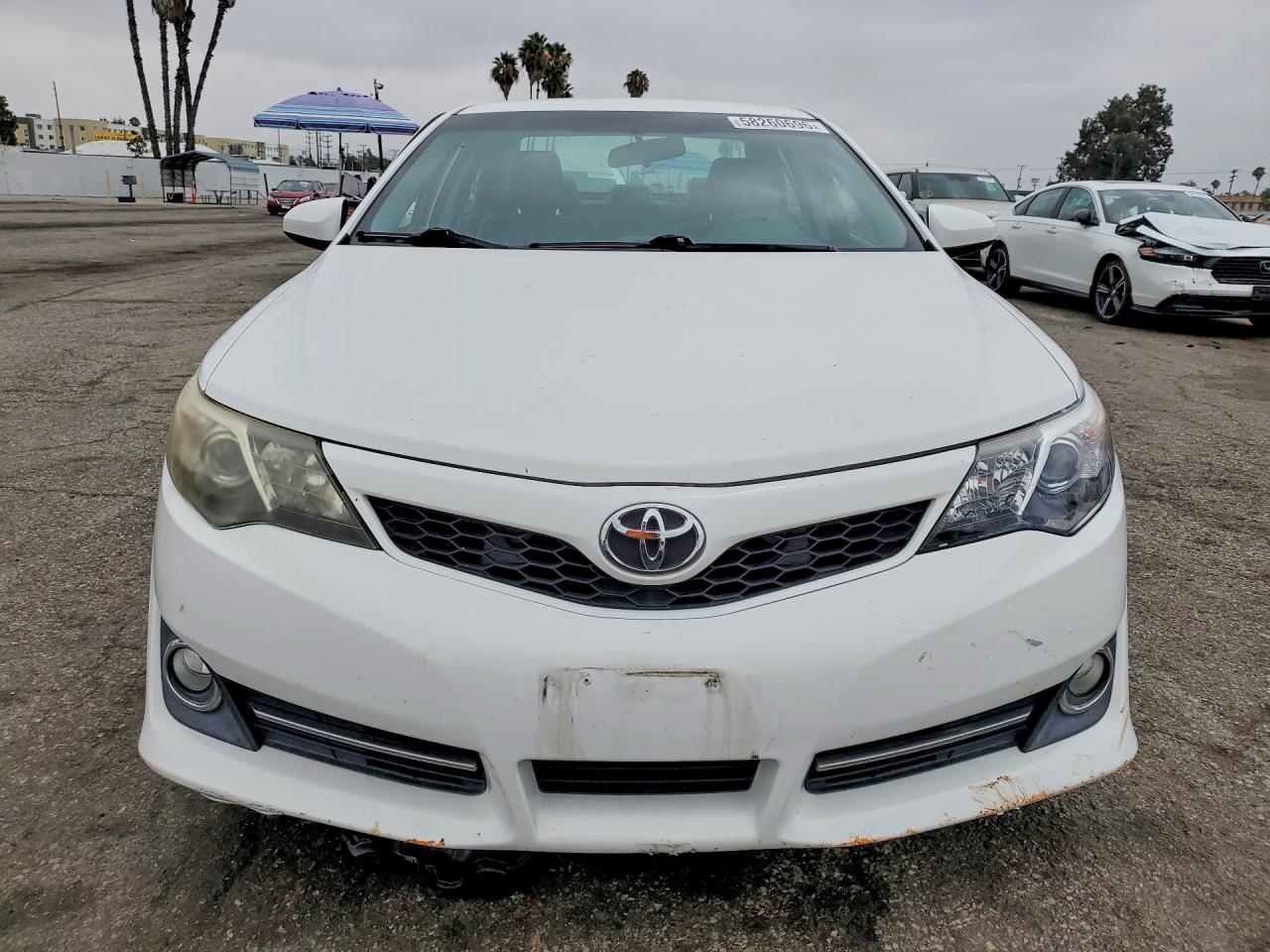 2014 Toyota Camry Se White vin: 4T1BF1FK9EU782865