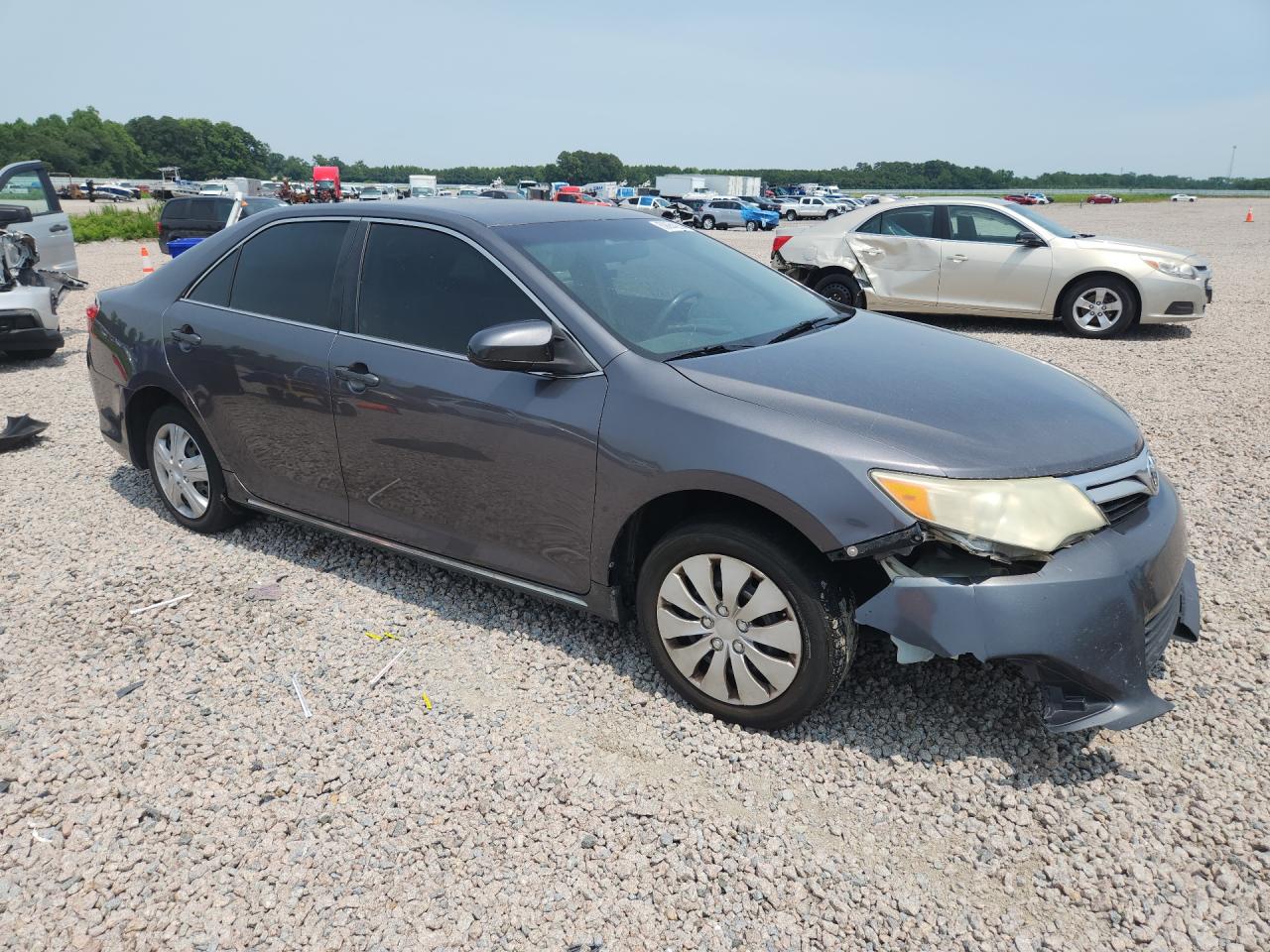 2014 Toyota Camry Le Серый vin: 4T1BF1FK9EU784261