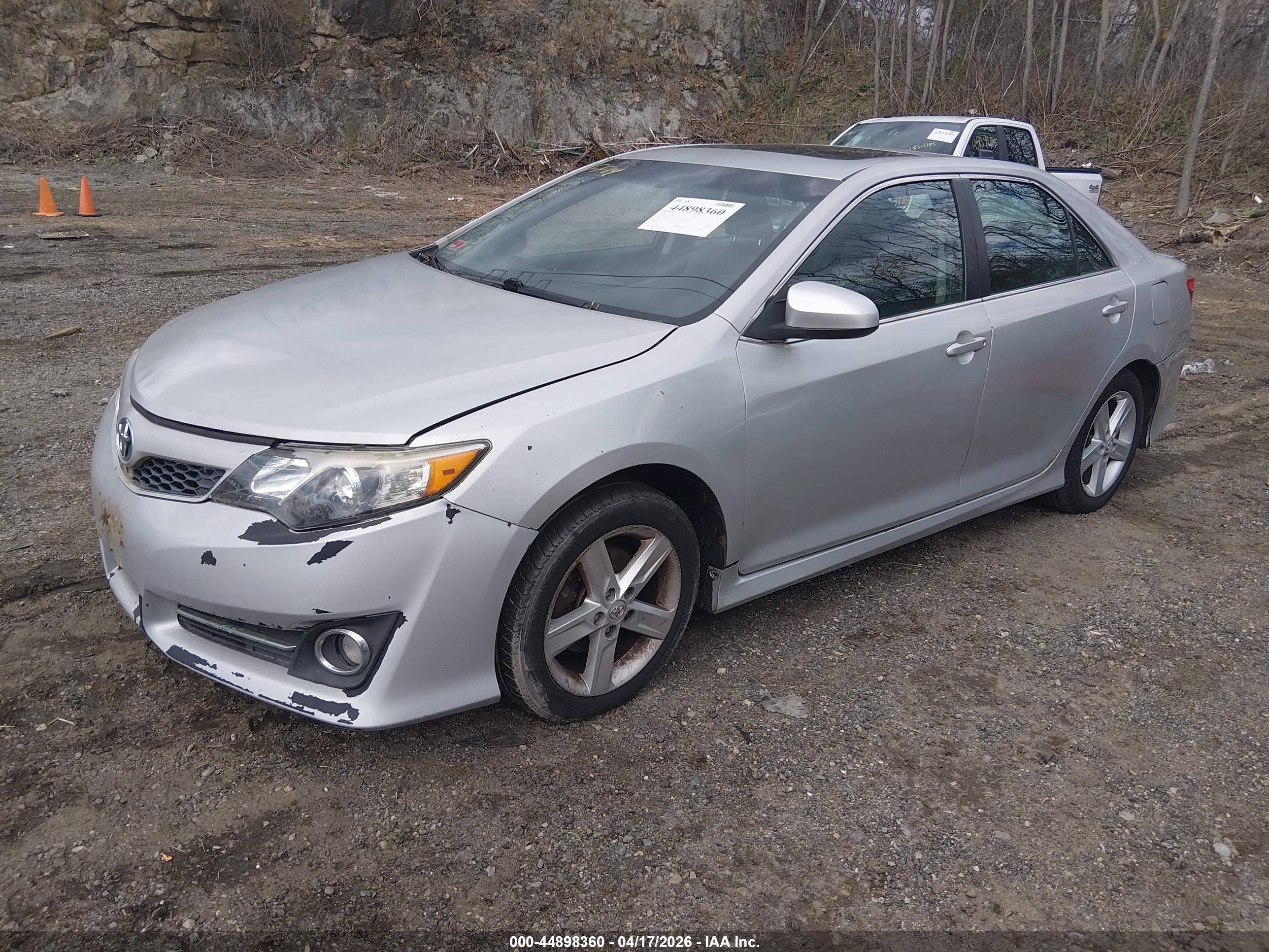 2014 Toyota Camry Se Silver vin: 4T1BF1FK9EU786933