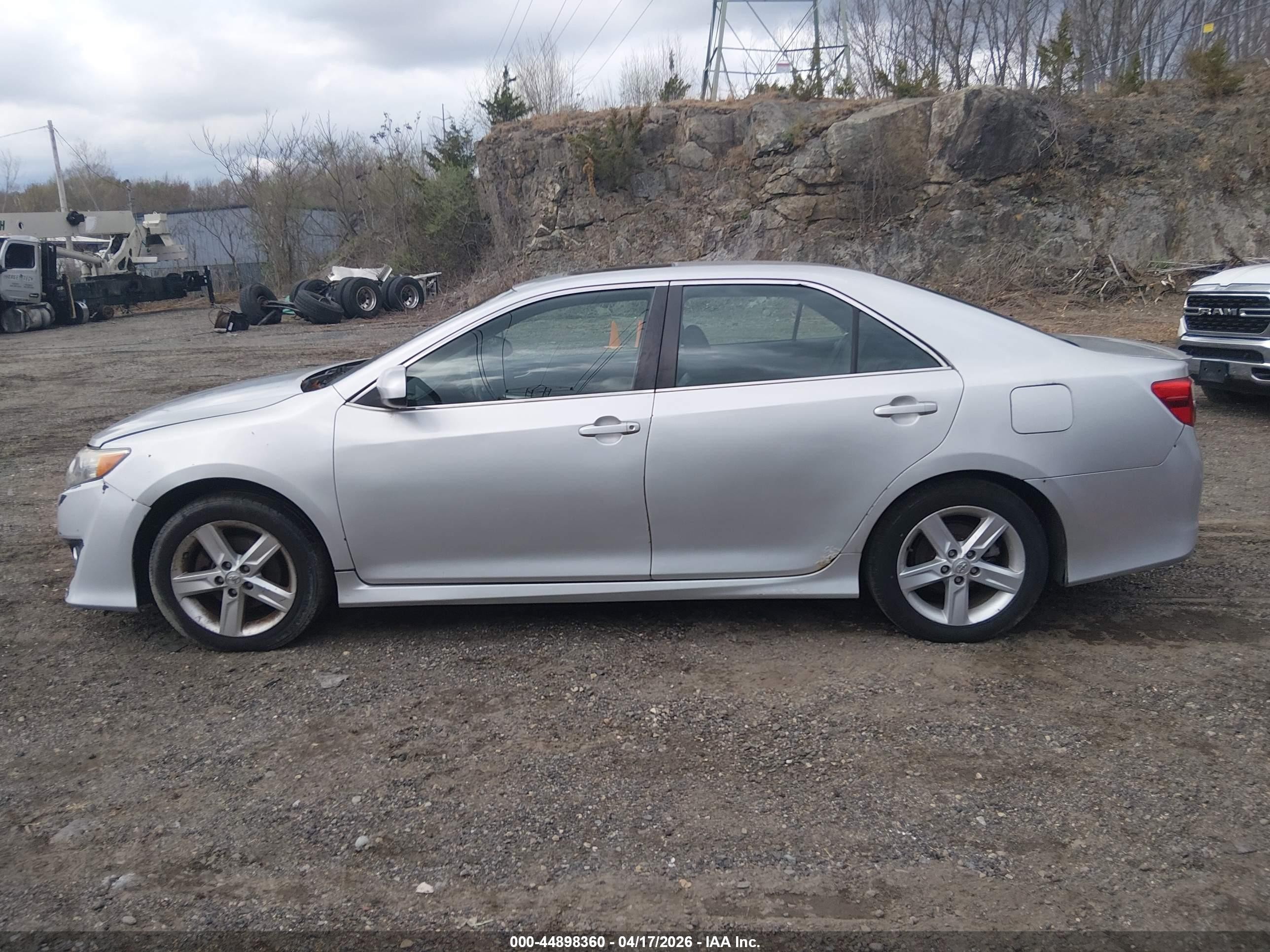 2014 Toyota Camry Se Silver vin: 4T1BF1FK9EU786933