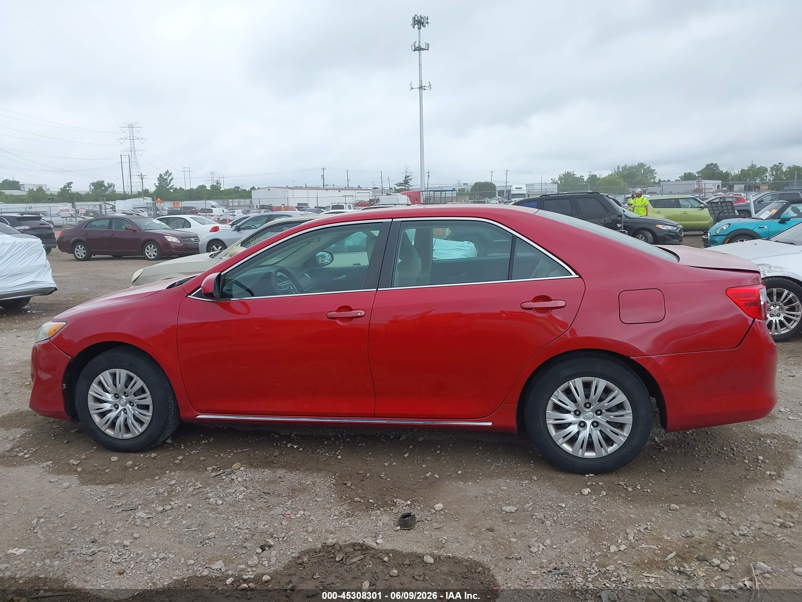 2014 Toyota Camry Le Красный vin: 4T1BF1FK9EU793882