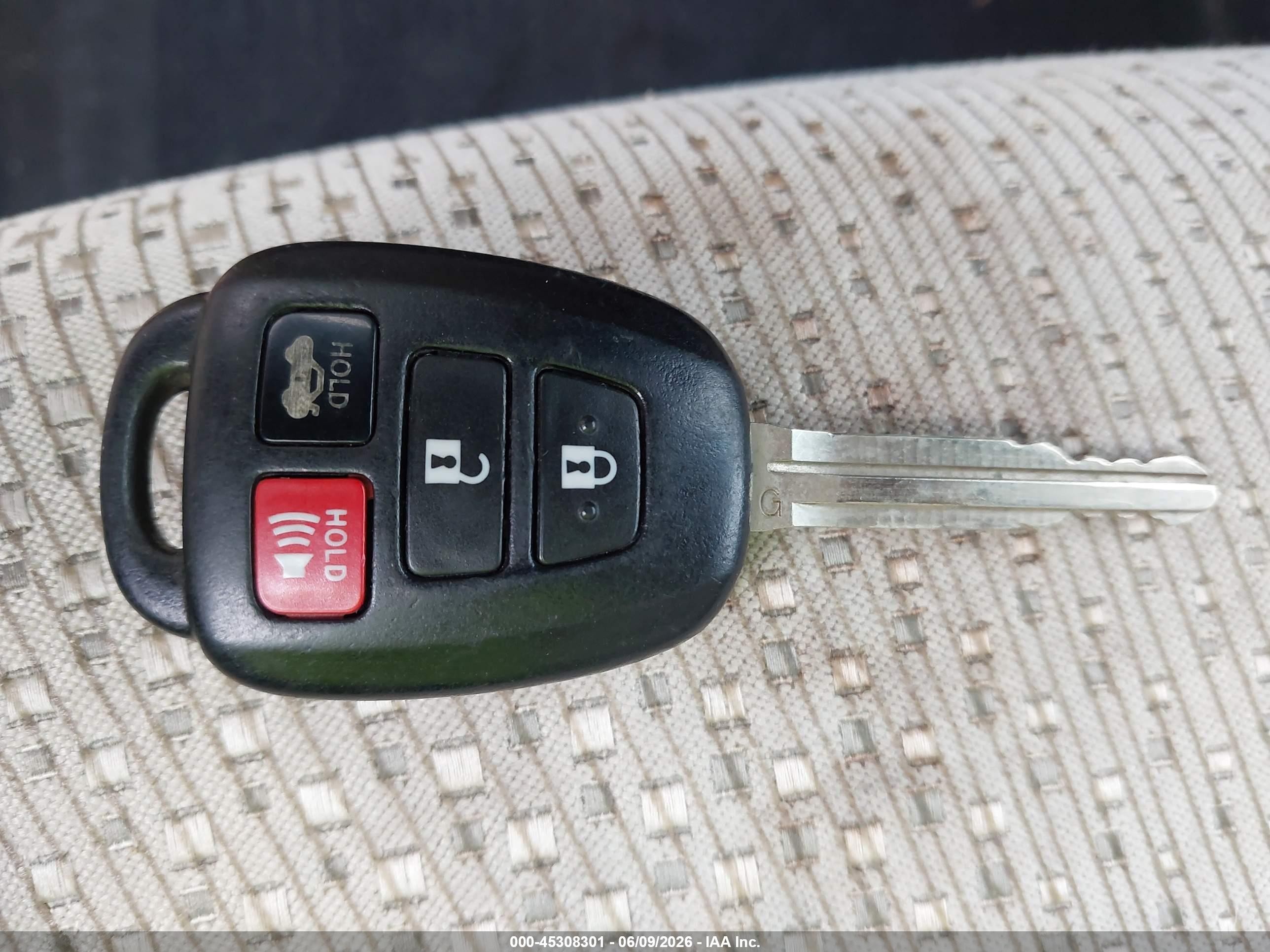 2014 Toyota Camry Le Красный vin: 4T1BF1FK9EU793882