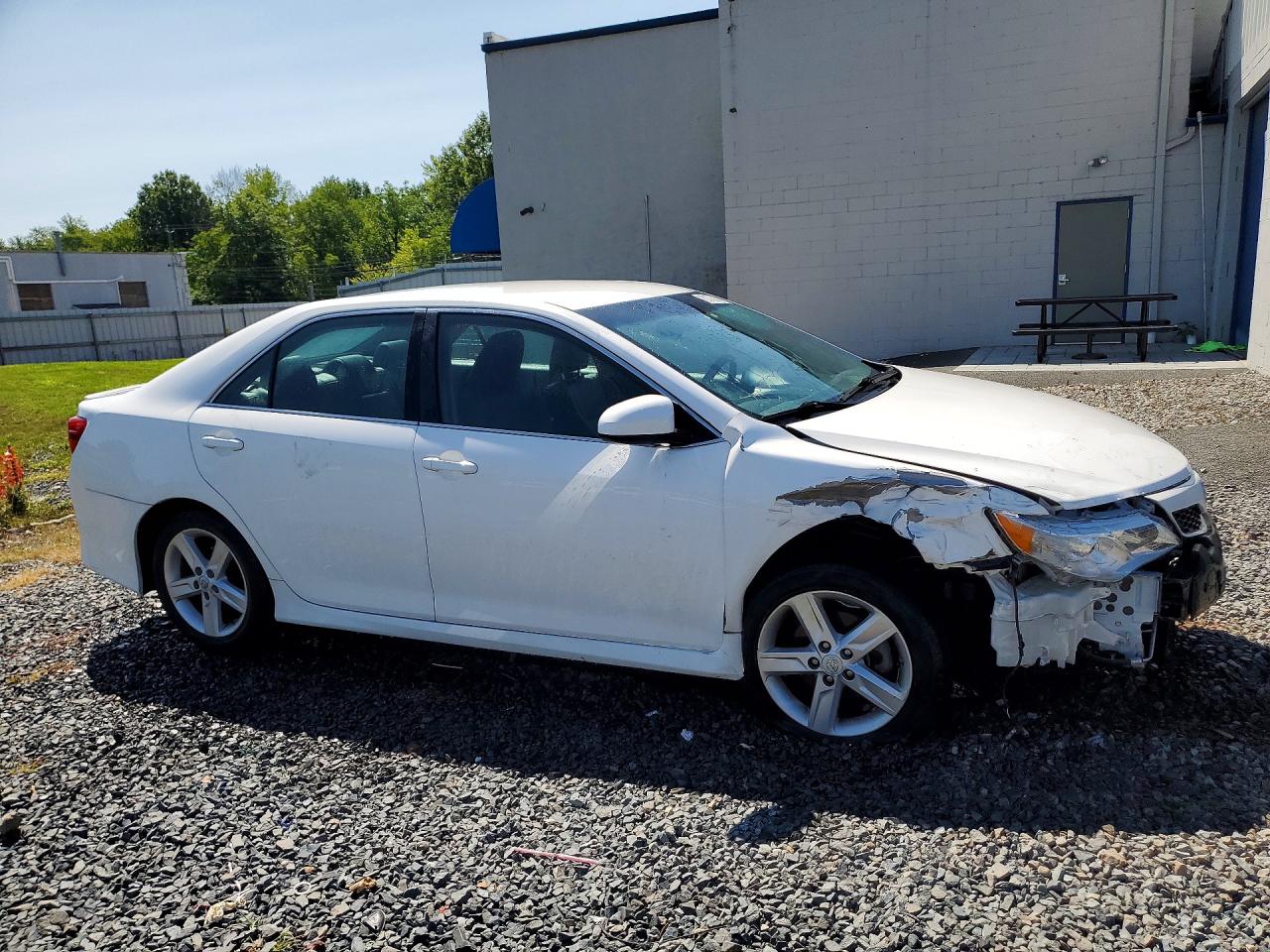 2014 Toyota Camry Se White vin: 4T1BF1FK9EU801401
