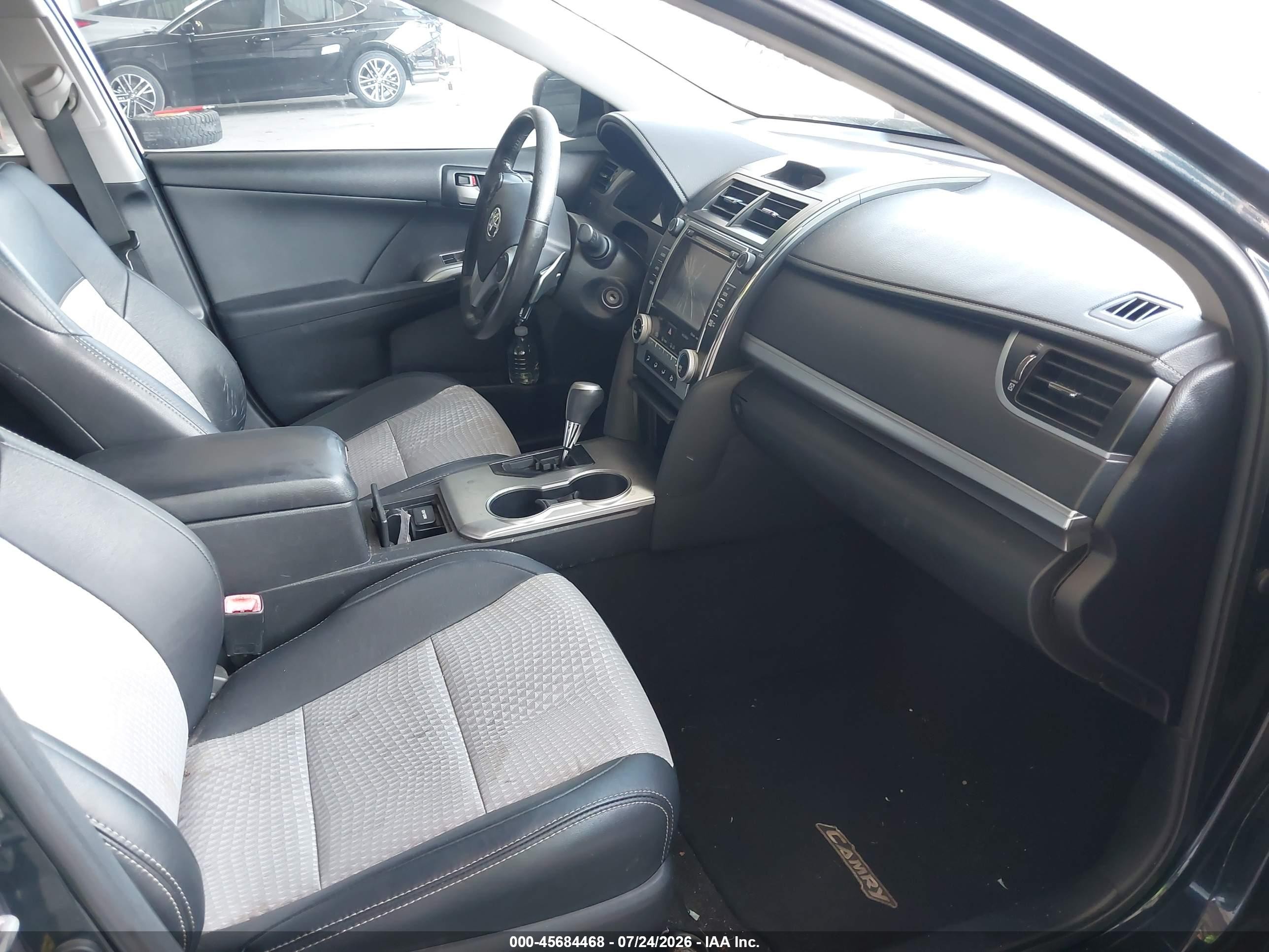 2014 Toyota Camry Se Gray vin: 4T1BF1FK9EU803259