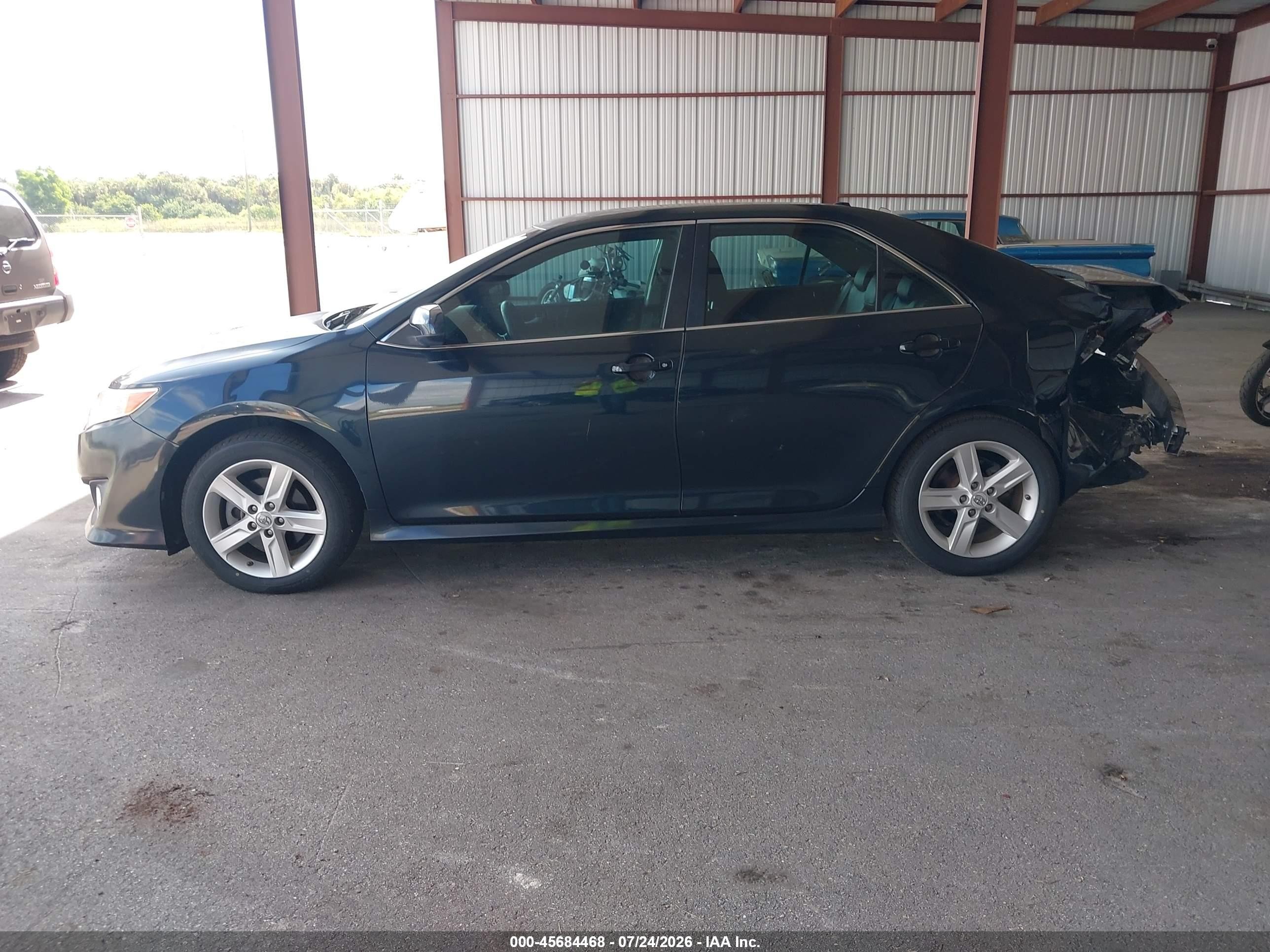 2014 Toyota Camry Se Gray vin: 4T1BF1FK9EU803259