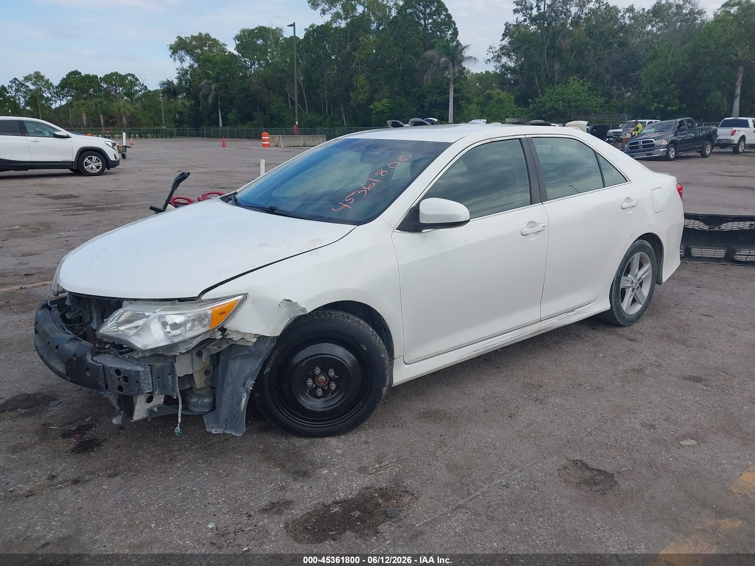 2014 Toyota Camry Se White vin: 4T1BF1FK9EU806291