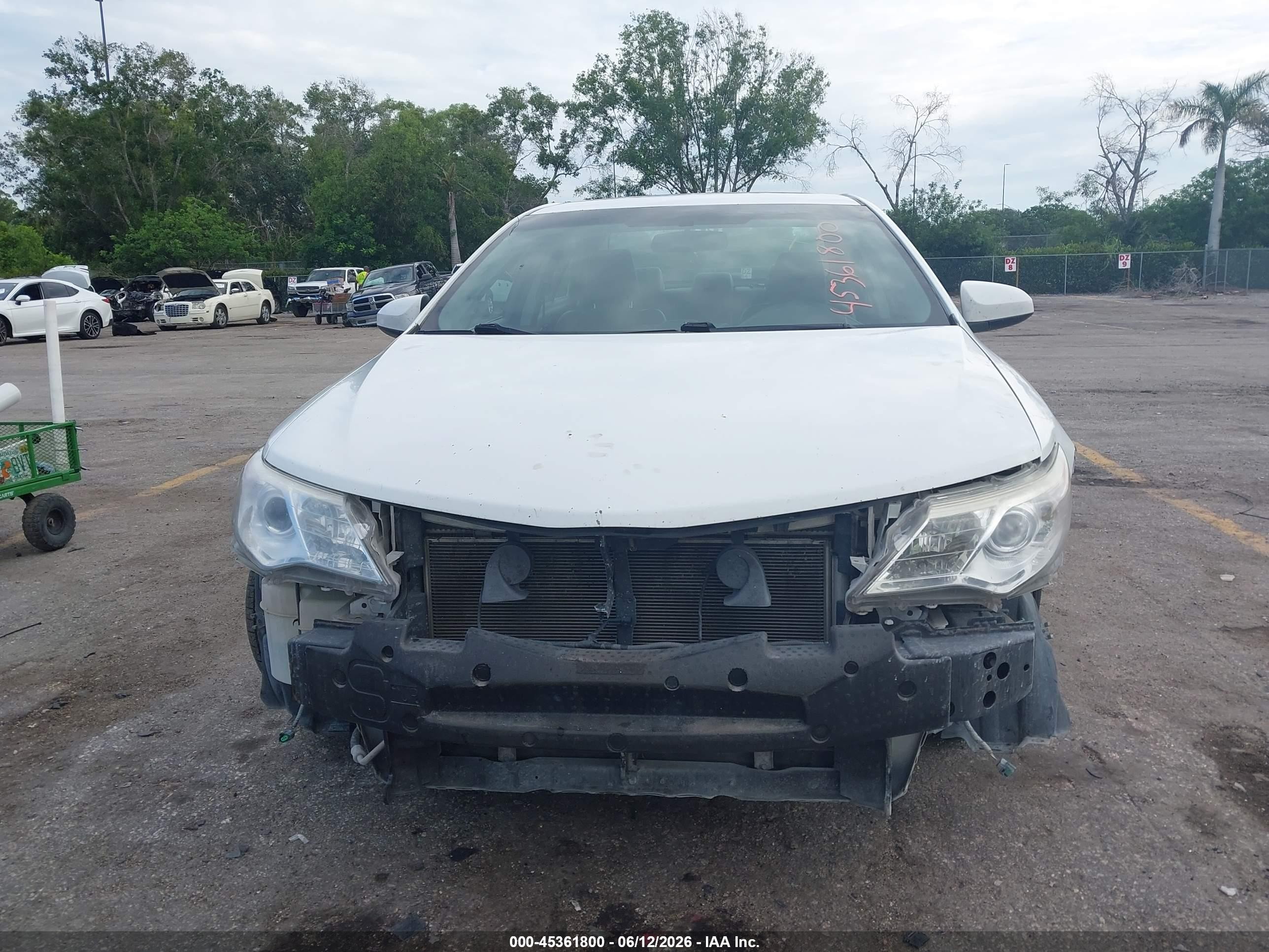 2014 Toyota Camry Se White vin: 4T1BF1FK9EU806291