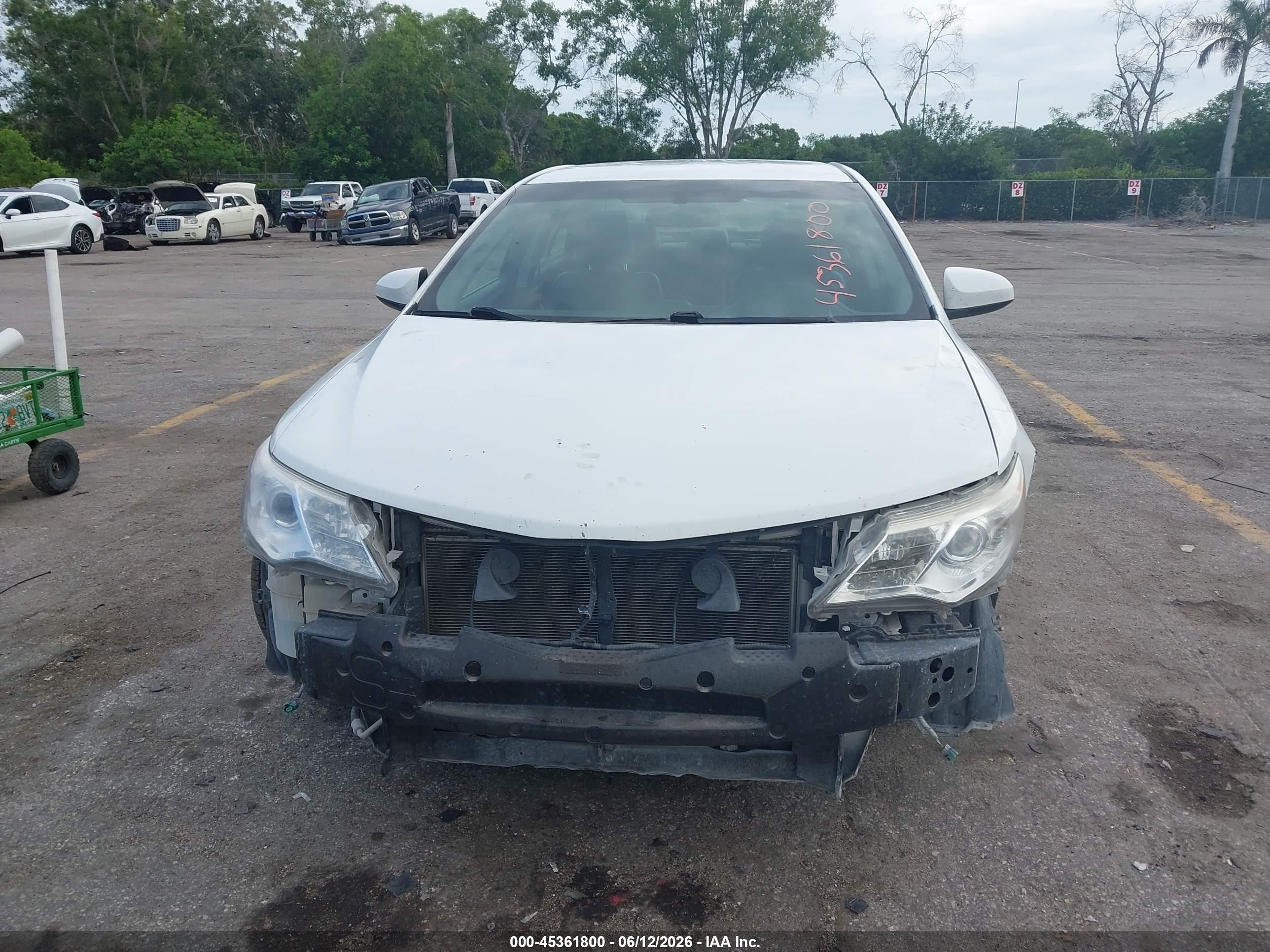 2014 Toyota Camry Se White vin: 4T1BF1FK9EU806291