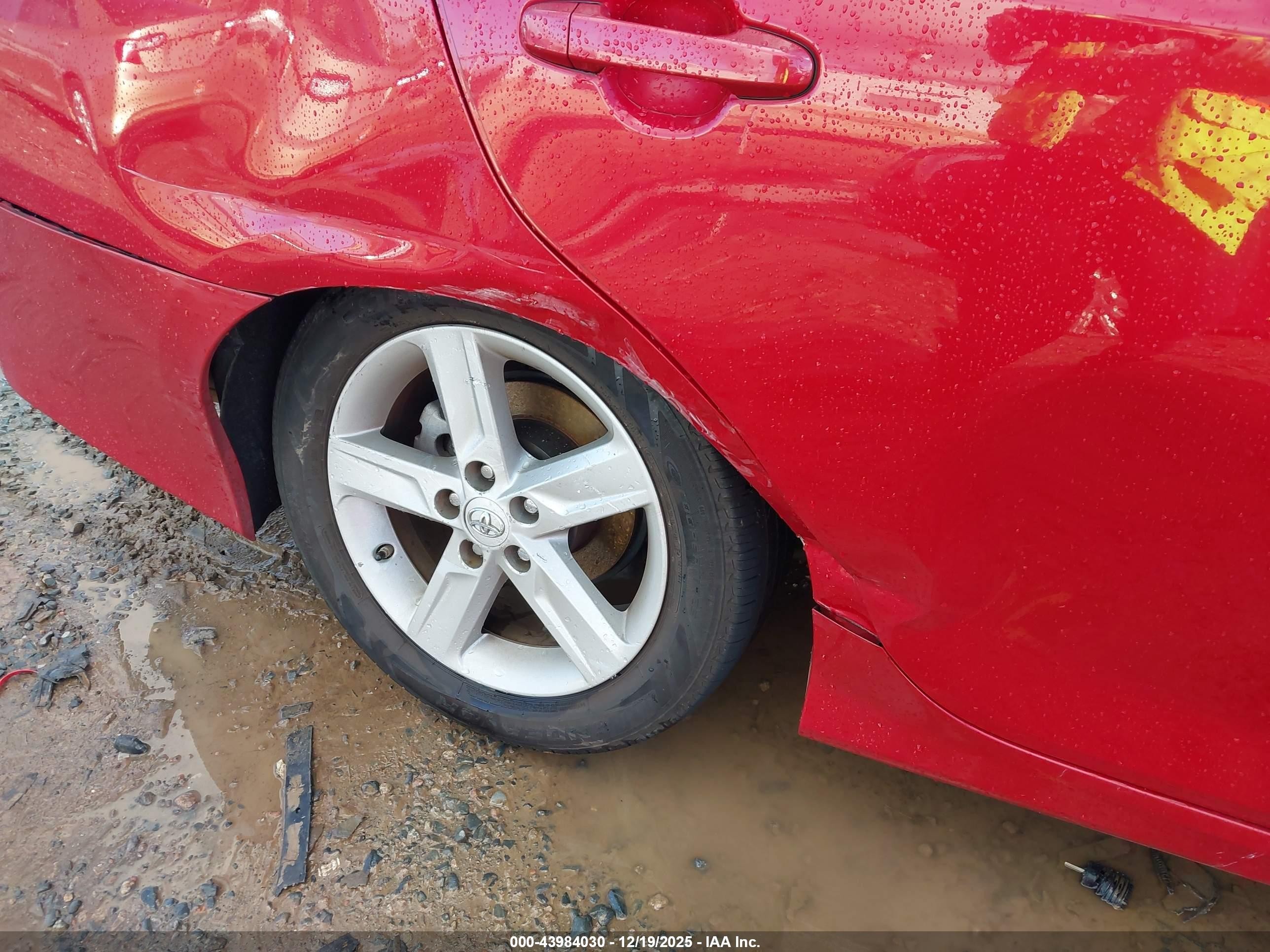 2014 Toyota Camry Se Red vin: 4T1BF1FK9EU811684