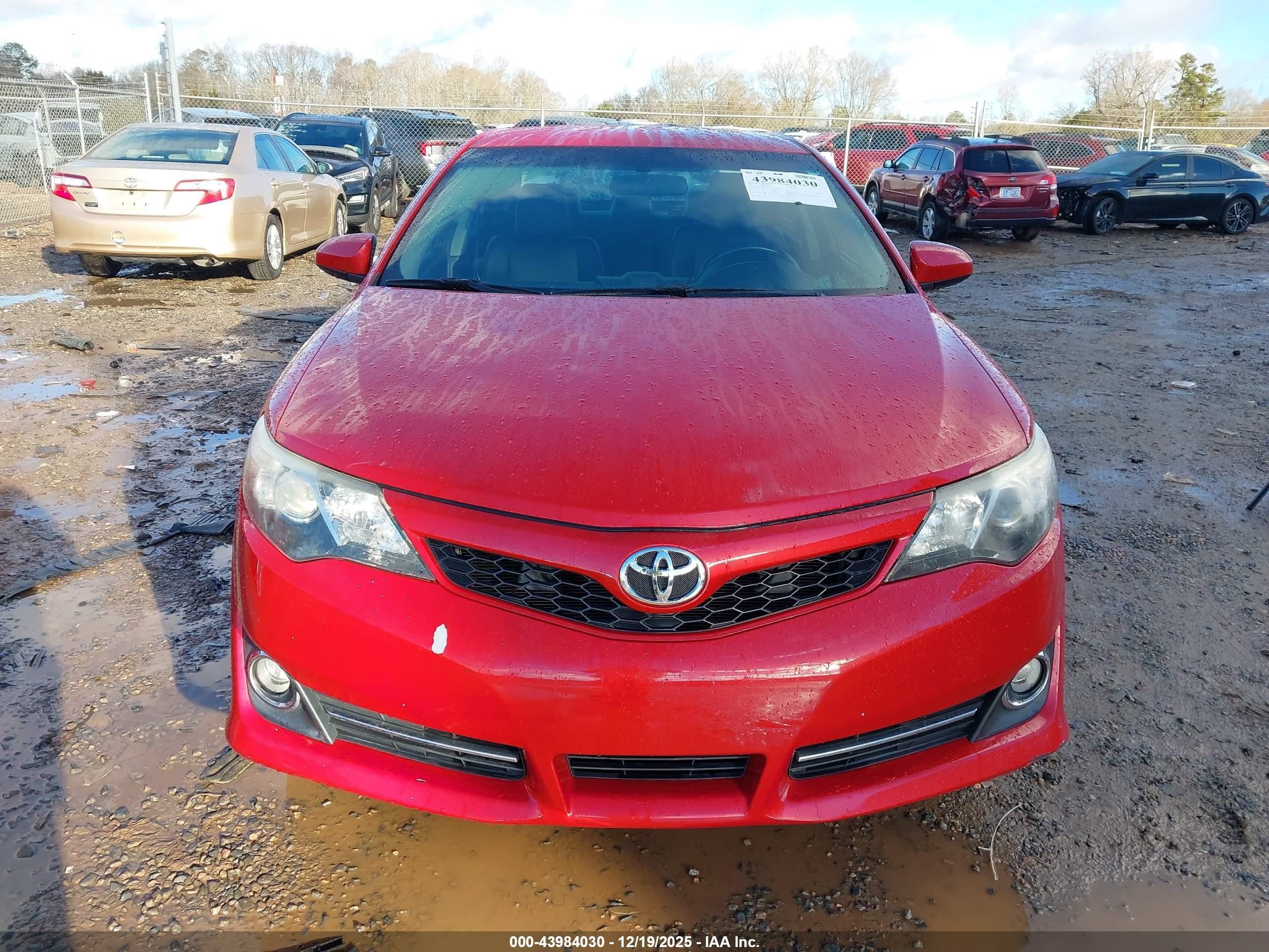 2014 Toyota Camry Se Red vin: 4T1BF1FK9EU811684