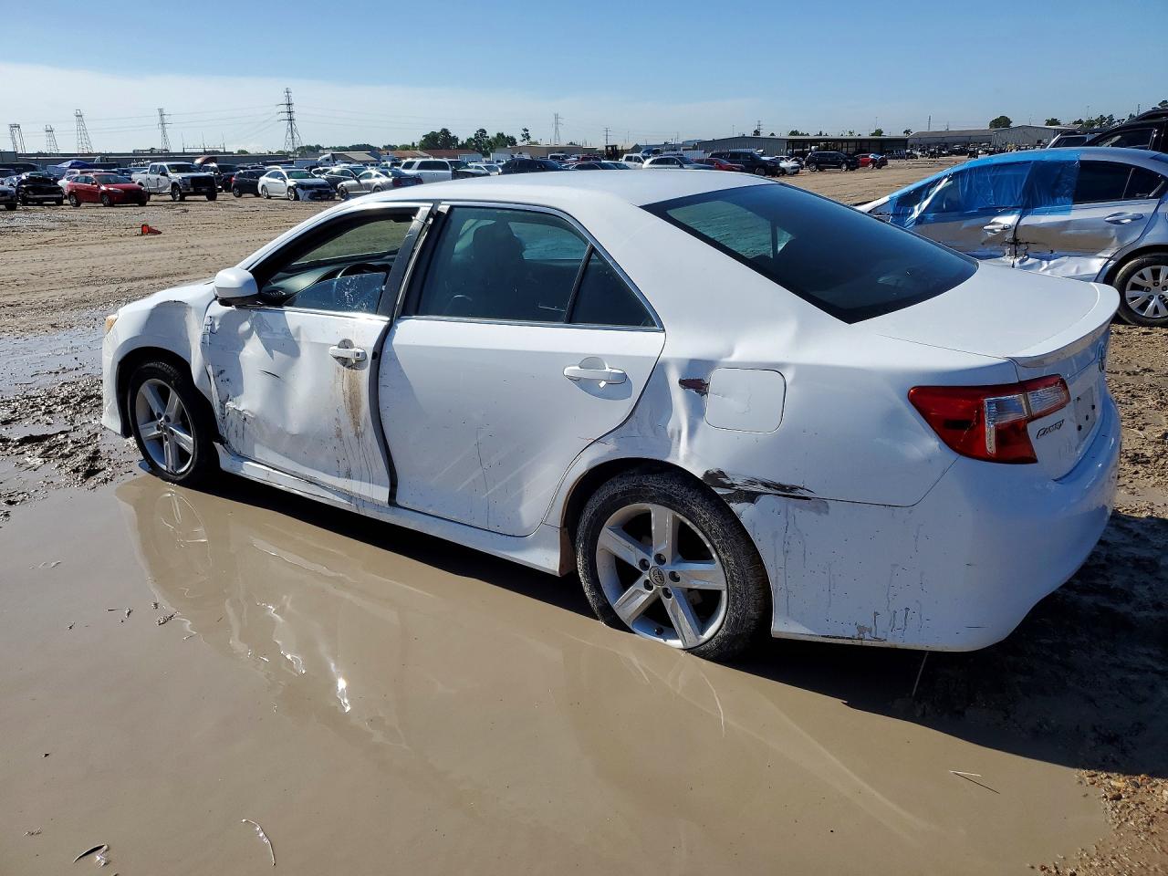 2014 Toyota Camry Se White vin: 4T1BF1FK9EU820112