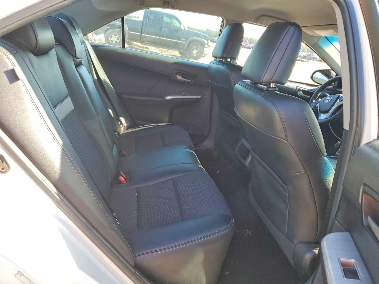 2014 Toyota Camry Se White vin: 4T1BF1FK9EU820112