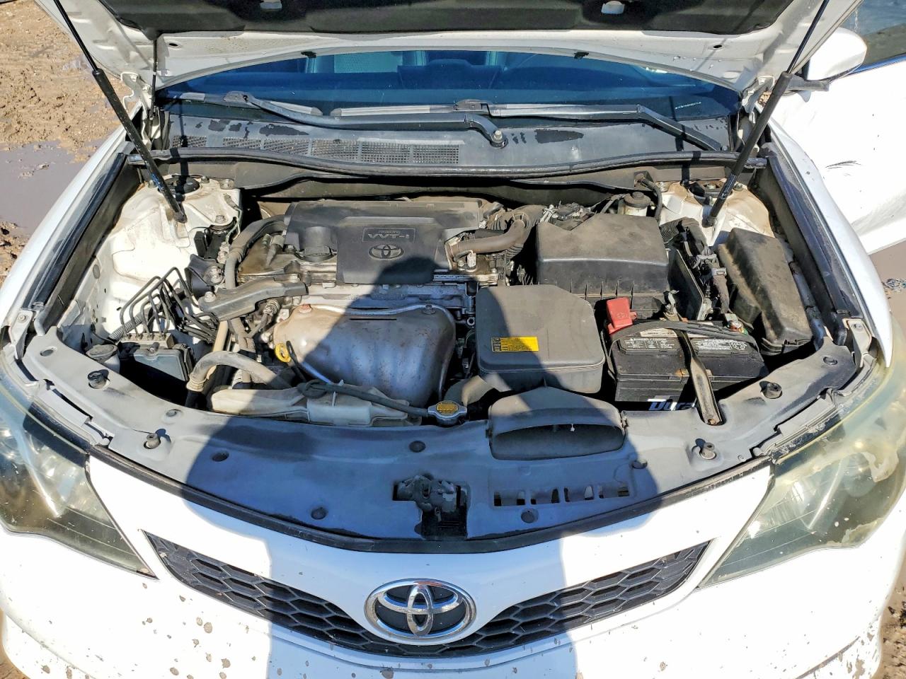 2014 Toyota Camry Se White vin: 4T1BF1FK9EU820112