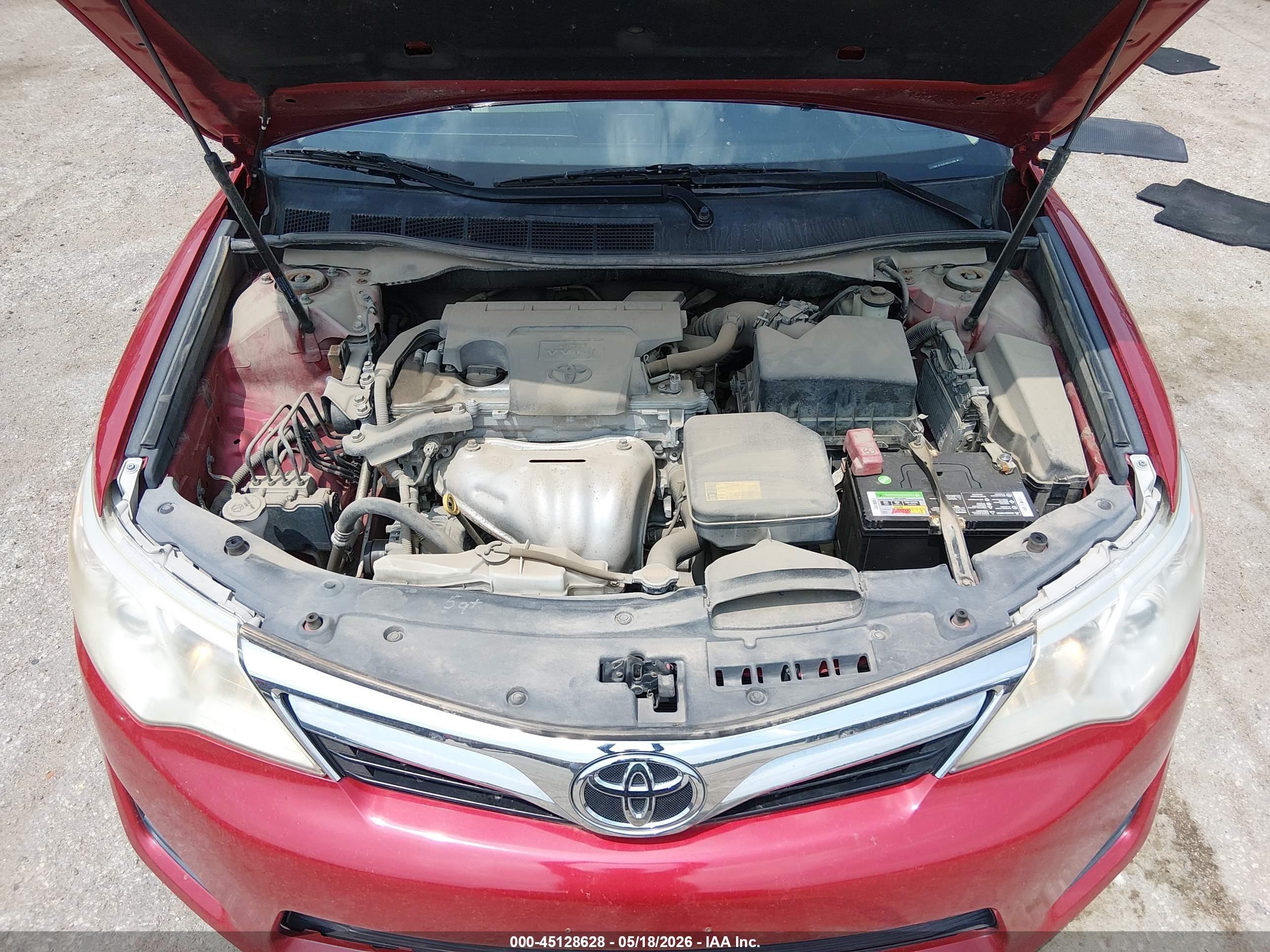 2014 Toyota Camry Le Red vin: 4T1BF1FK9EU827464