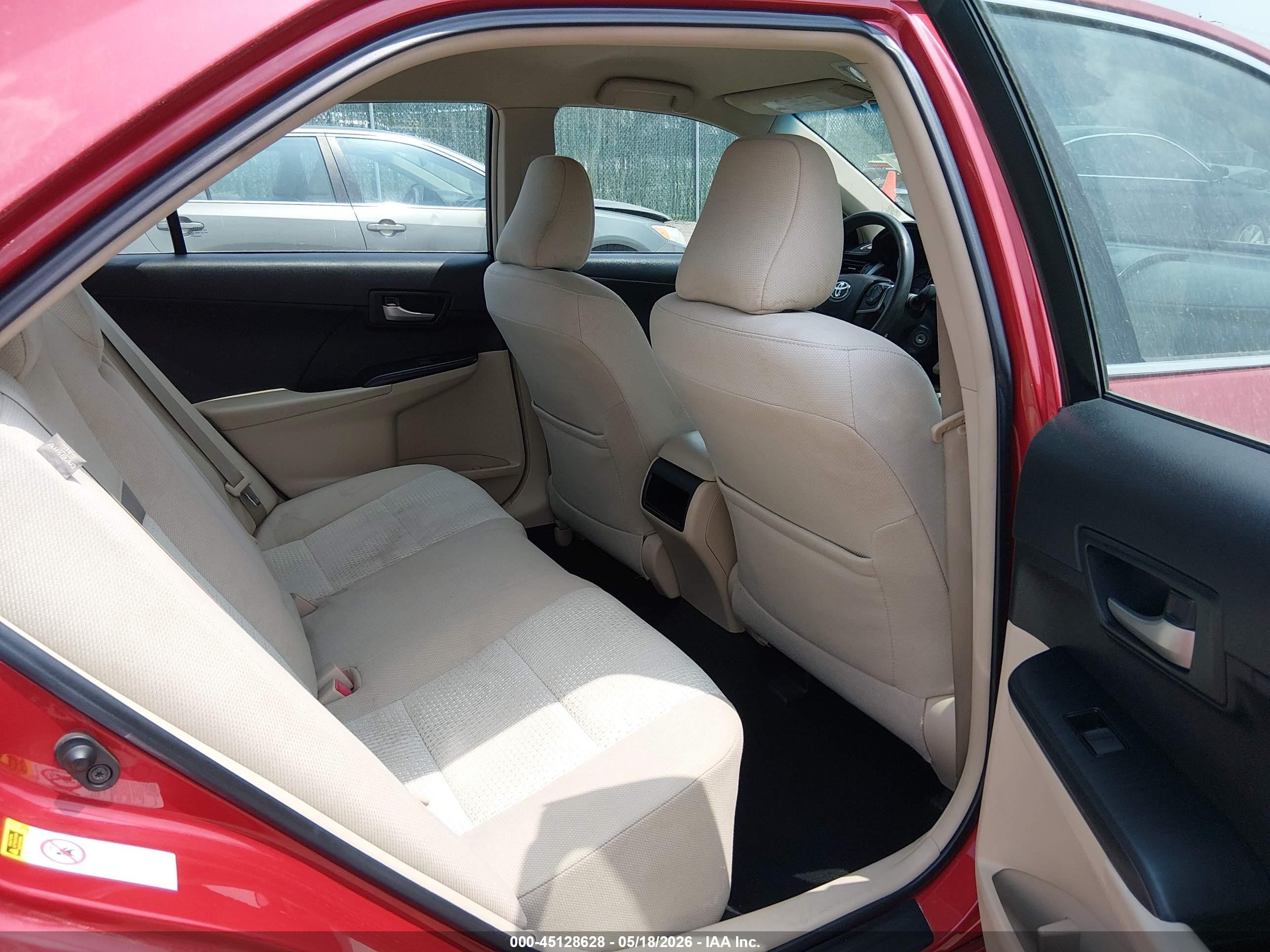 2014 Toyota Camry Le Red vin: 4T1BF1FK9EU827464