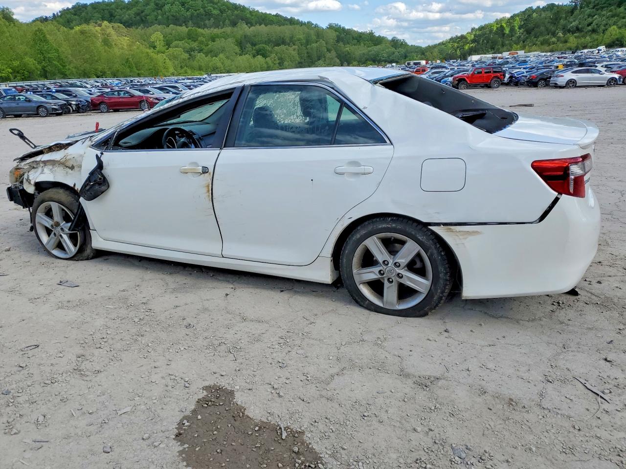 2014 Toyota Camry Se White vin: 4T1BF1FK9EU842367