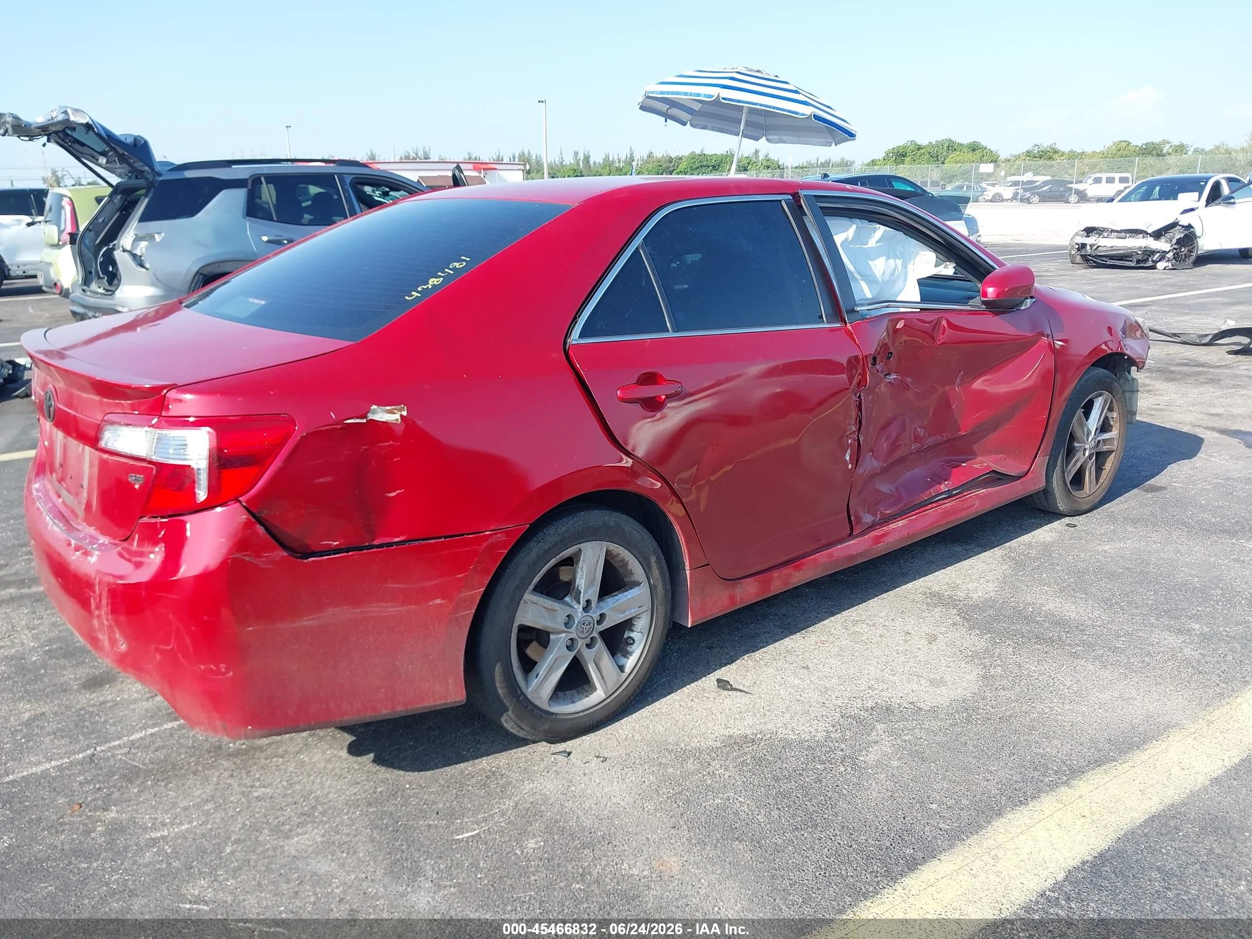 2014 Toyota Camry Se Red vin: 4T1BF1FK9EU842885