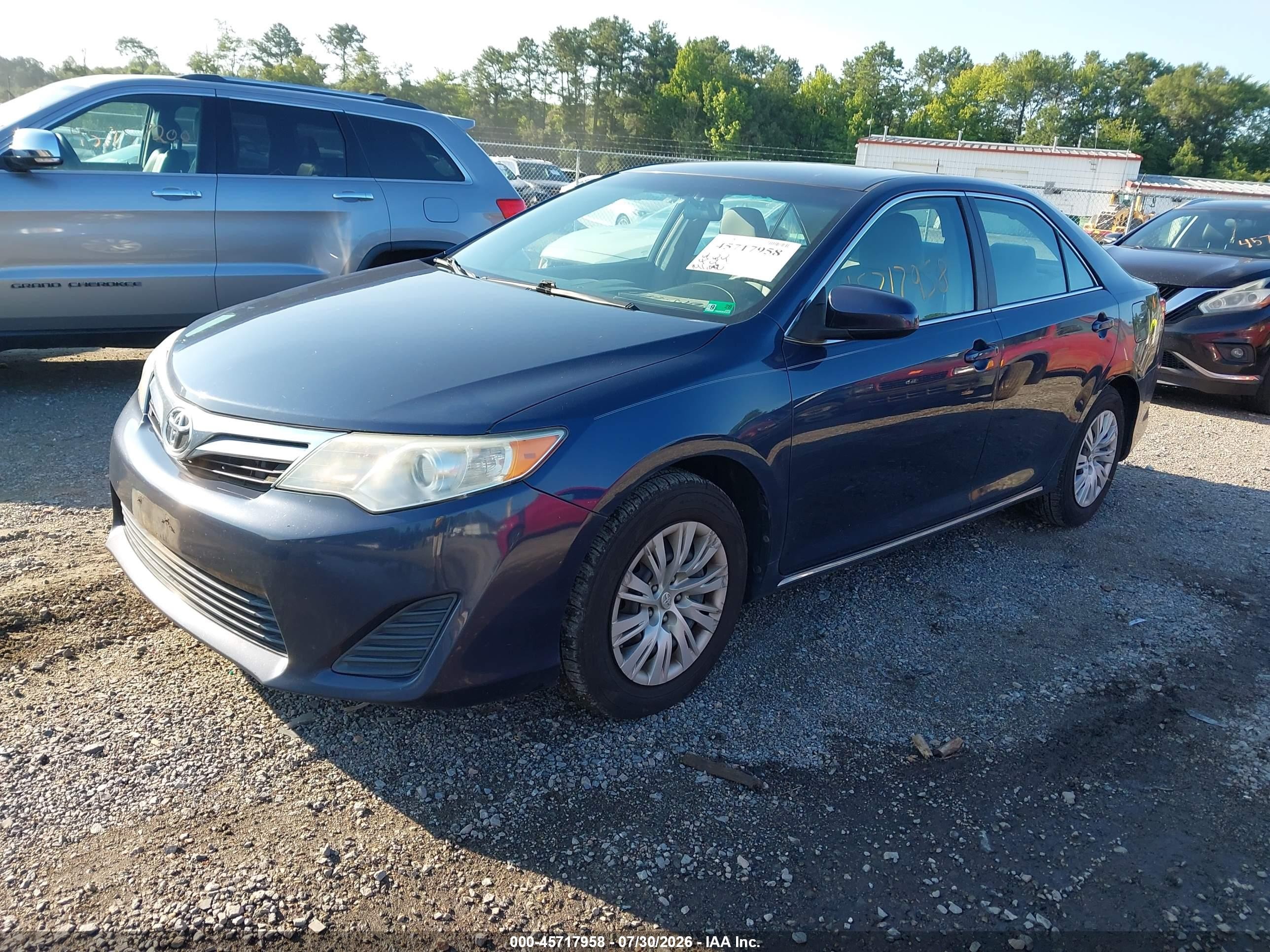 2014 Toyota Camry Le Blue vin: 4T1BF1FK9EU844023