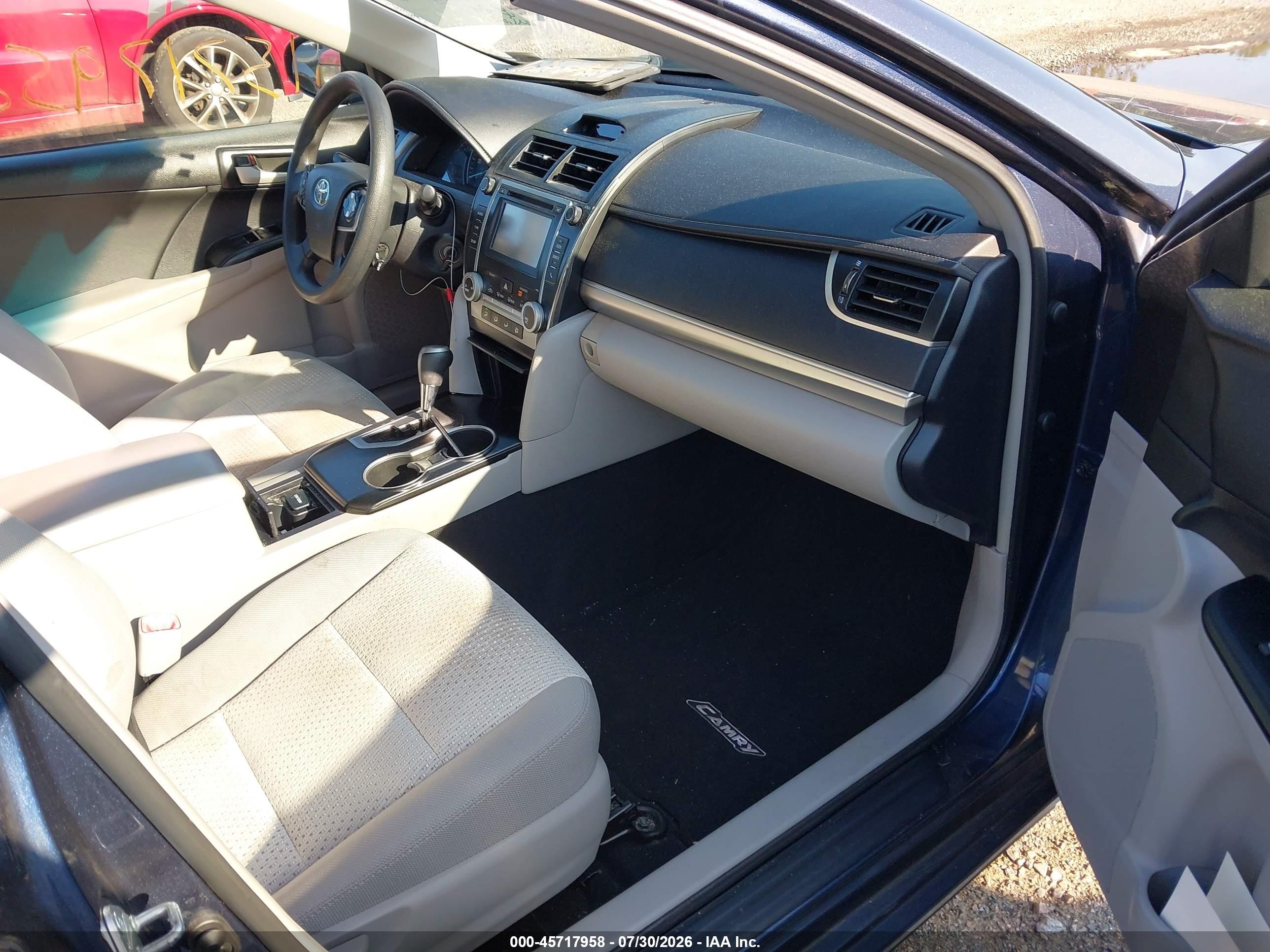 2014 Toyota Camry Le Blue vin: 4T1BF1FK9EU844023