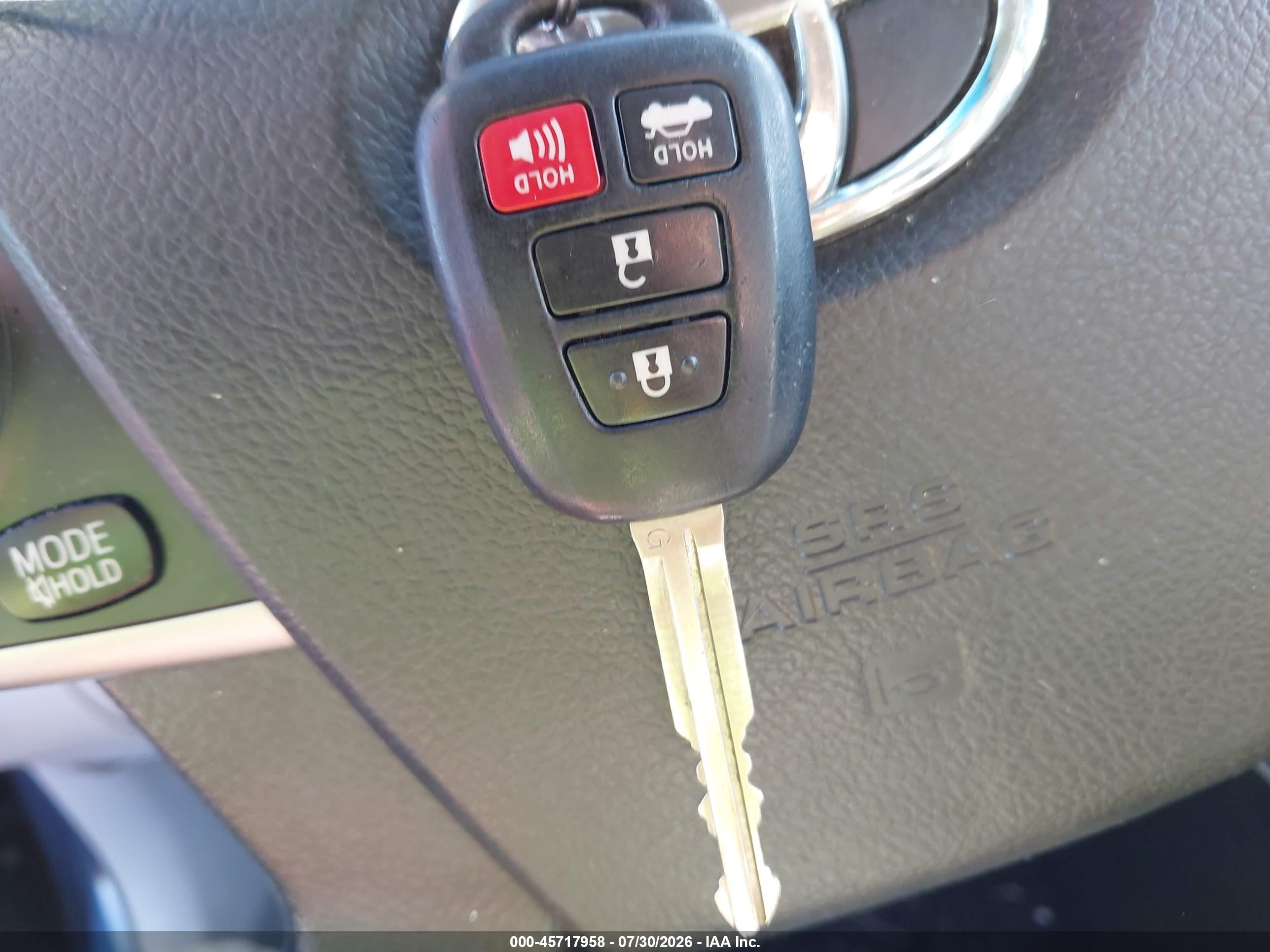 2014 Toyota Camry Le Blue vin: 4T1BF1FK9EU844023