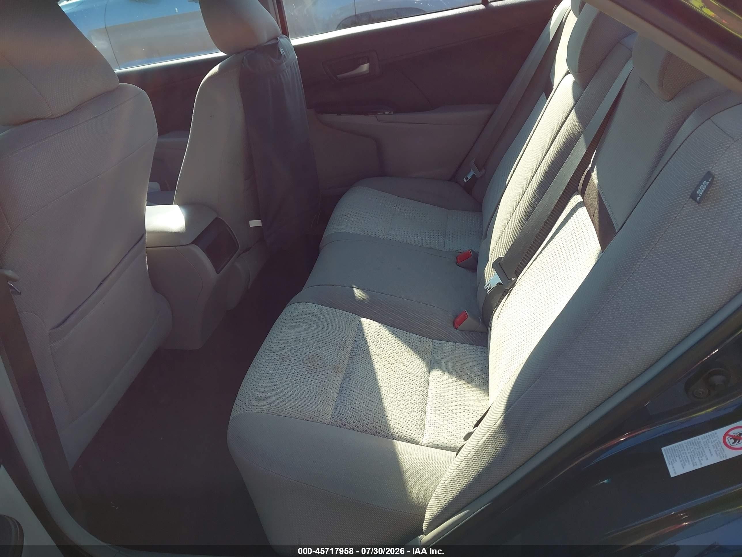 2014 Toyota Camry Le Blue vin: 4T1BF1FK9EU844023