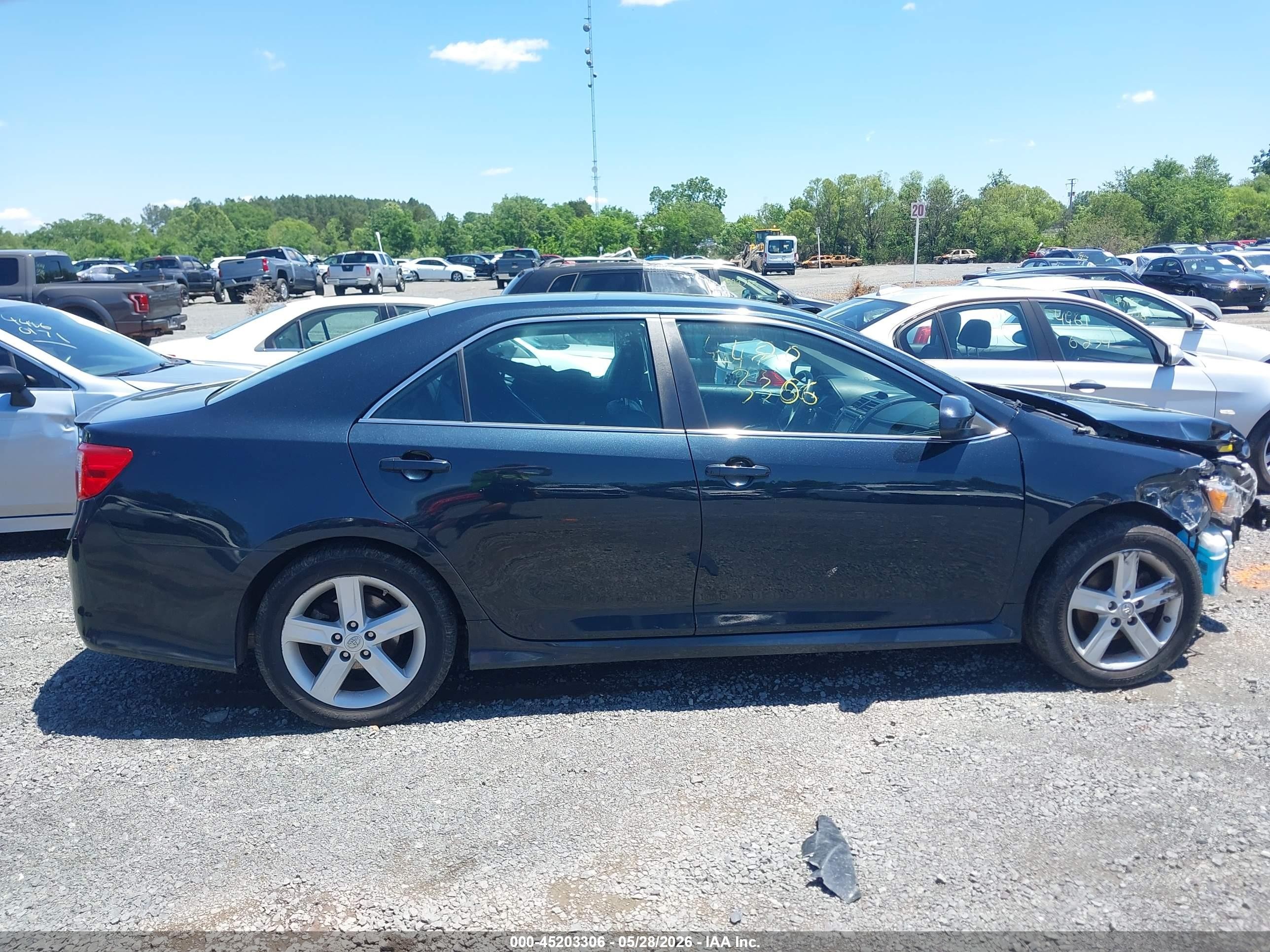 2014 Toyota Camry Se Blue vin: 4T1BF1FK9EU852302