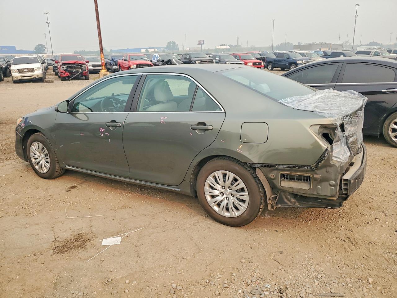 2014 Toyota Camry Le Green vin: 4T1BF1FK9EU853885