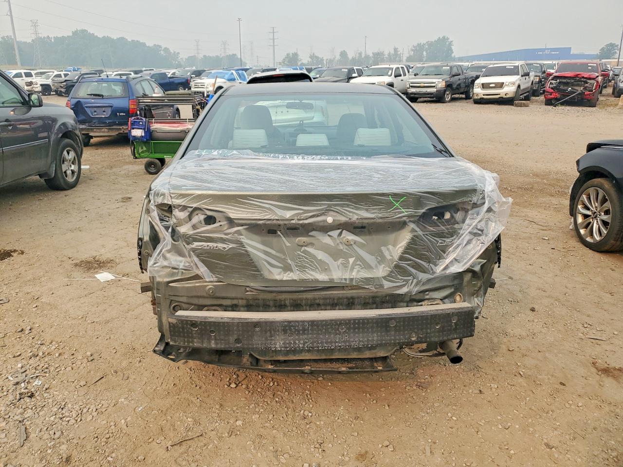 2014 Toyota Camry Le Green vin: 4T1BF1FK9EU853885