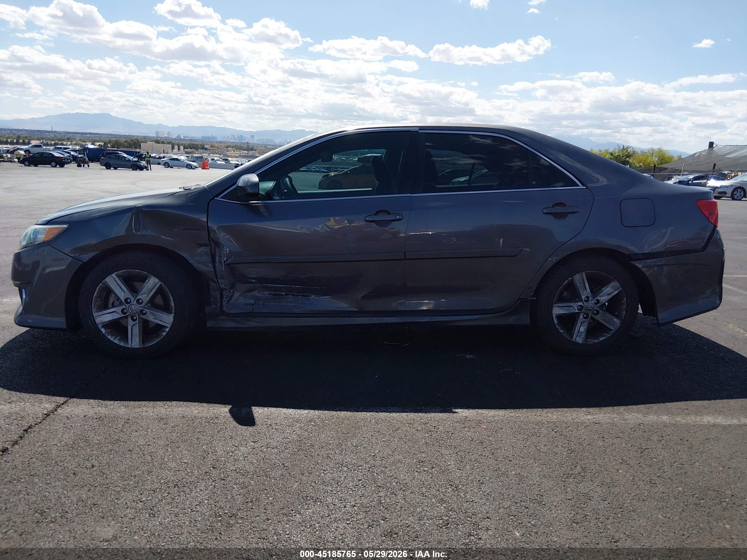 2014 Toyota Camry Se Gray vin: 4T1BF1FK9EU856494