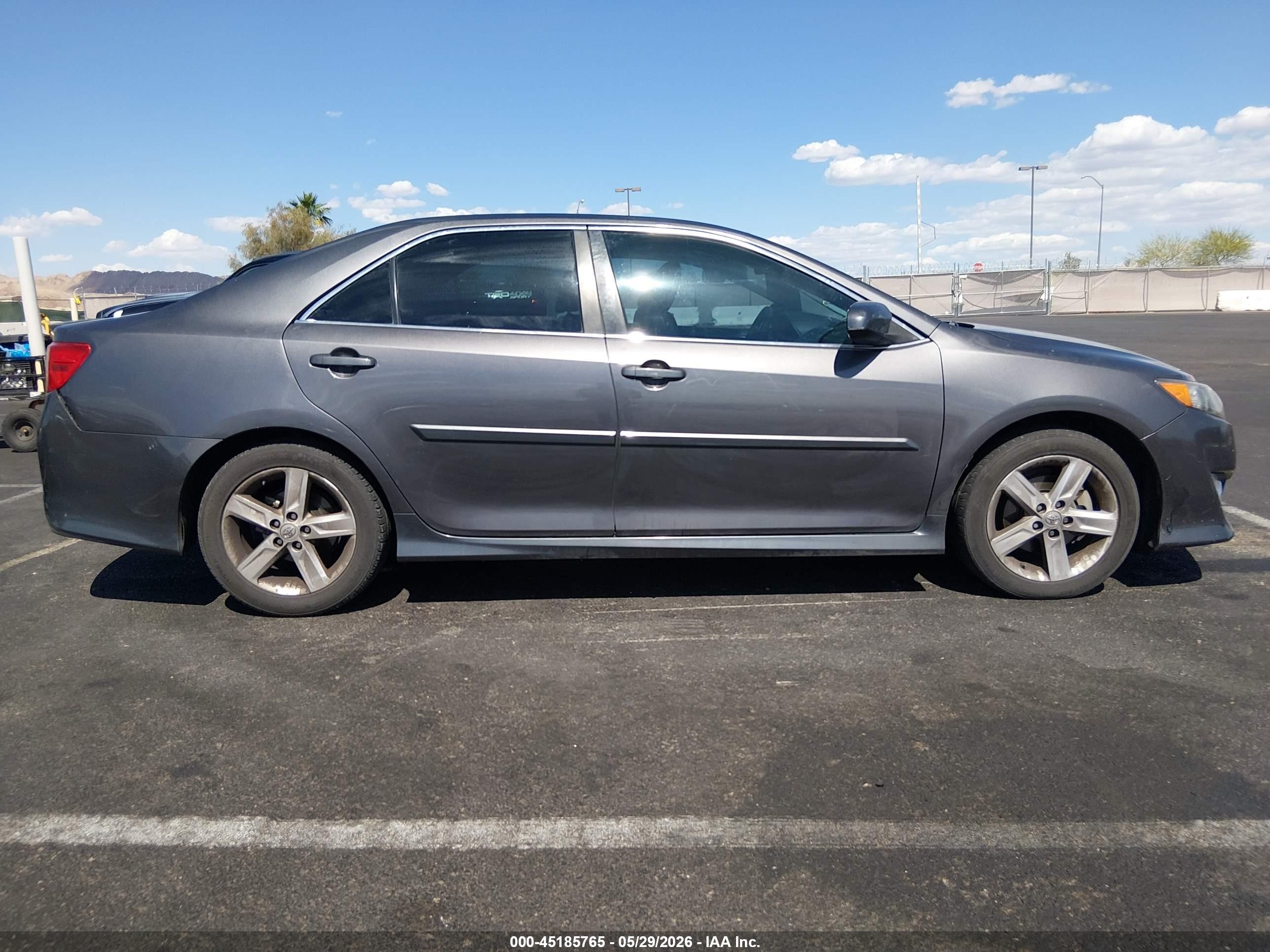 2014 Toyota Camry Se Gray vin: 4T1BF1FK9EU856494