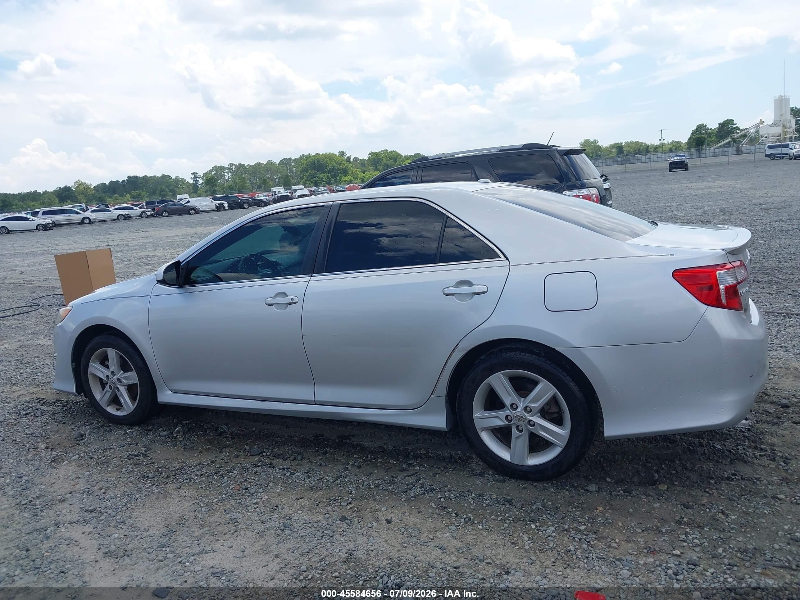 2014 Toyota Camry Se Silver vin: 4T1BF1FK9EU859606