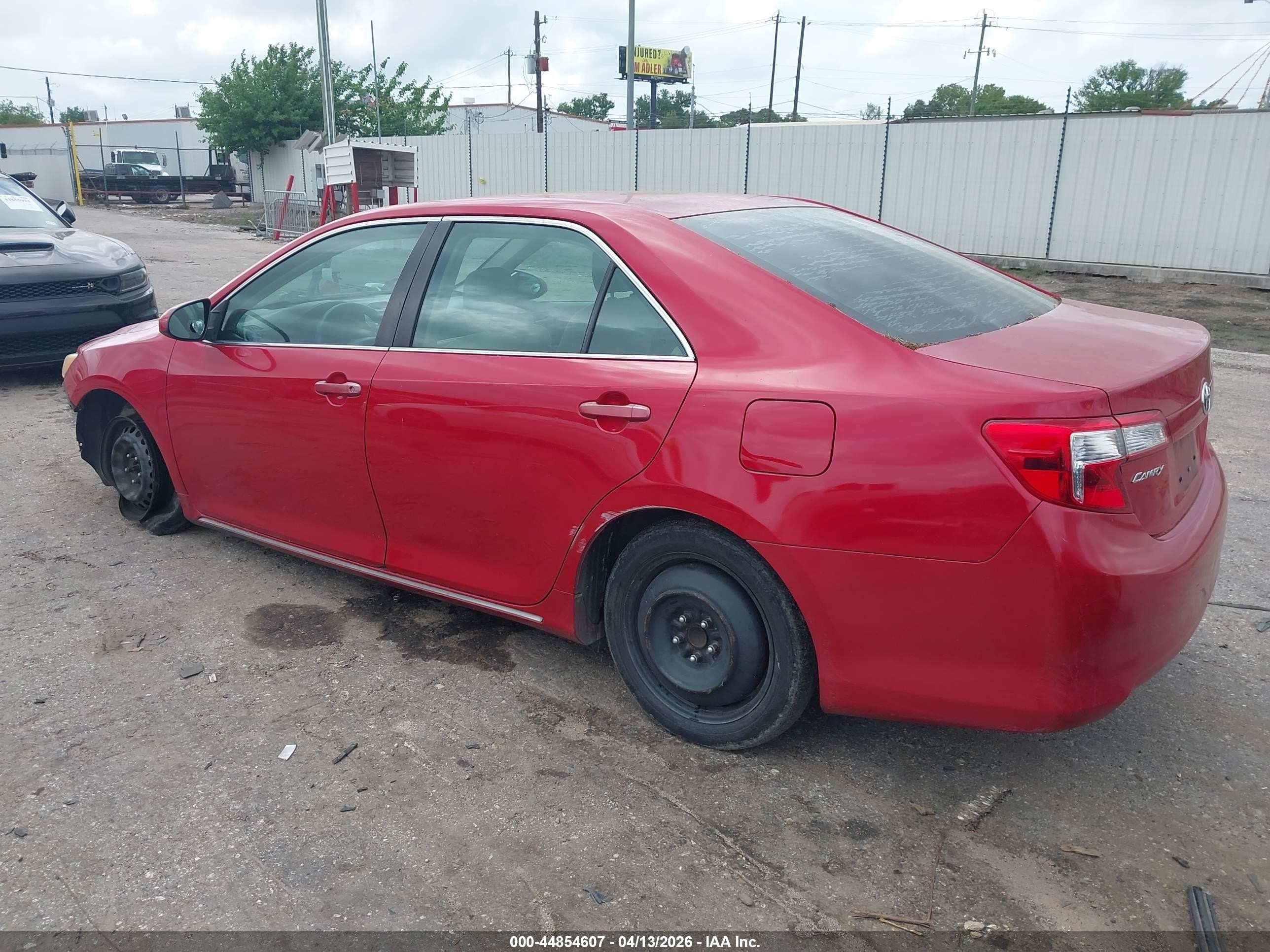 2014 Toyota Camry Le Красный vin: 4T1BF1FK9EU861212