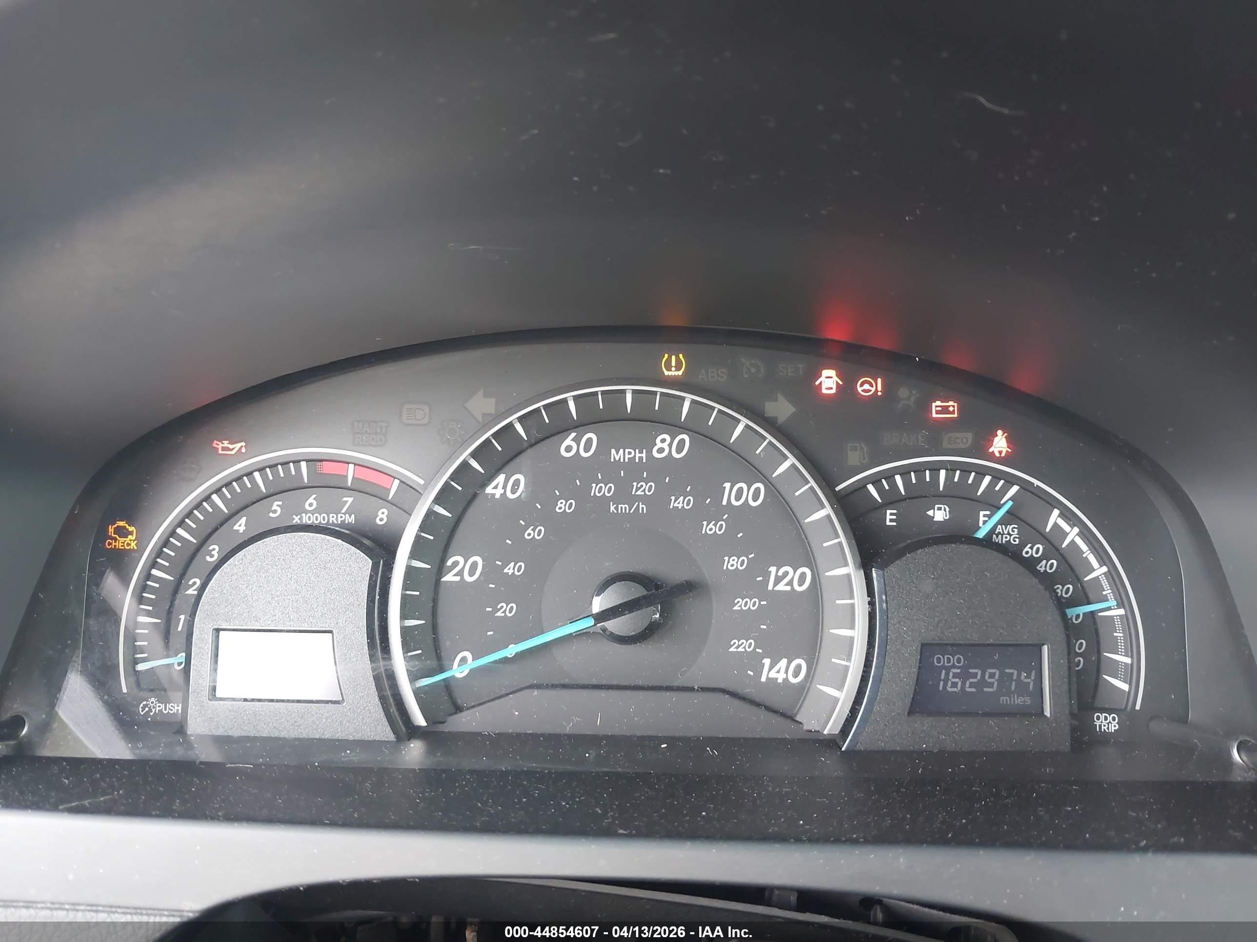 2014 Toyota Camry Le Красный vin: 4T1BF1FK9EU861212