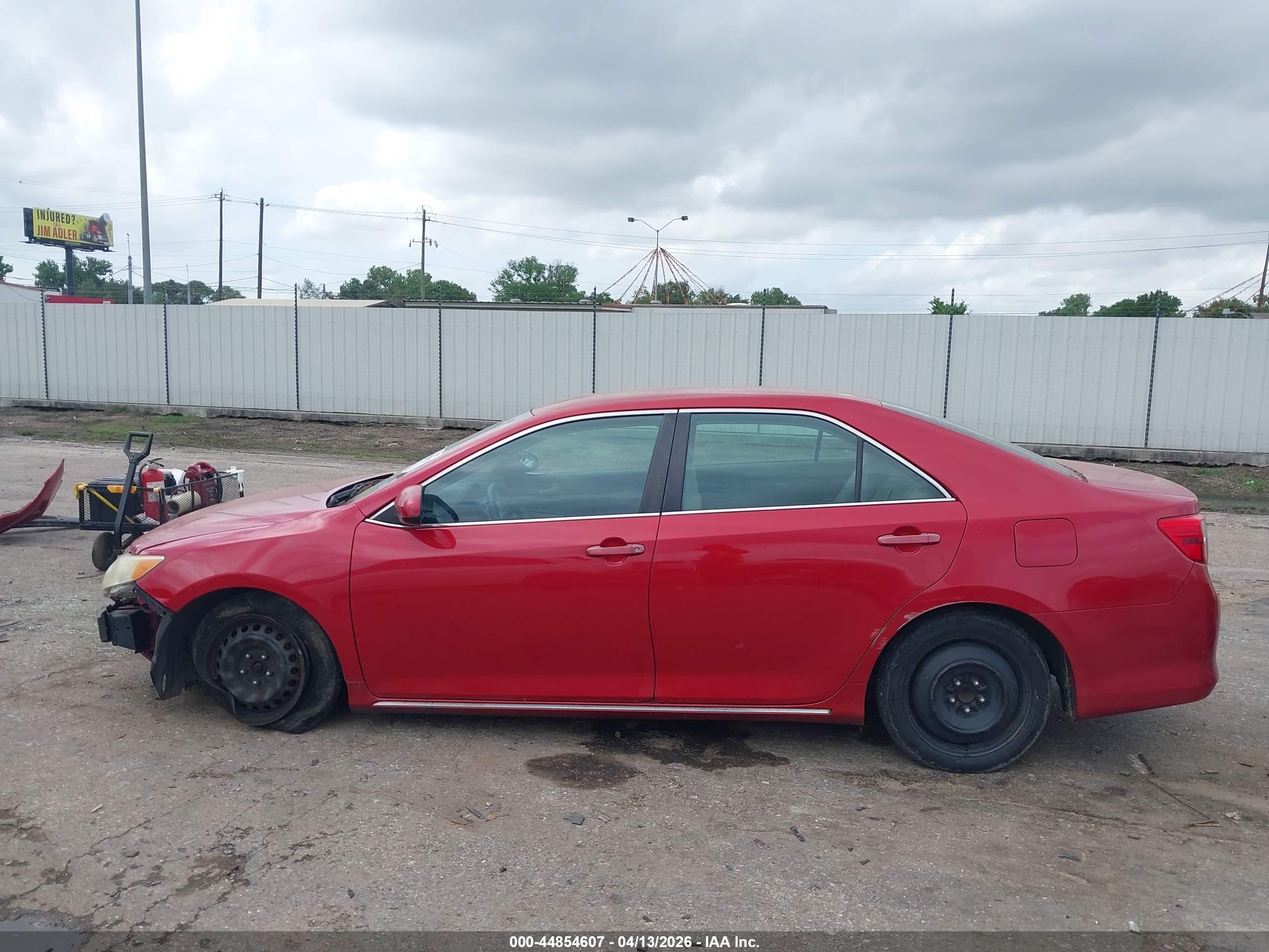 2014 Toyota Camry Le Красный vin: 4T1BF1FK9EU861212