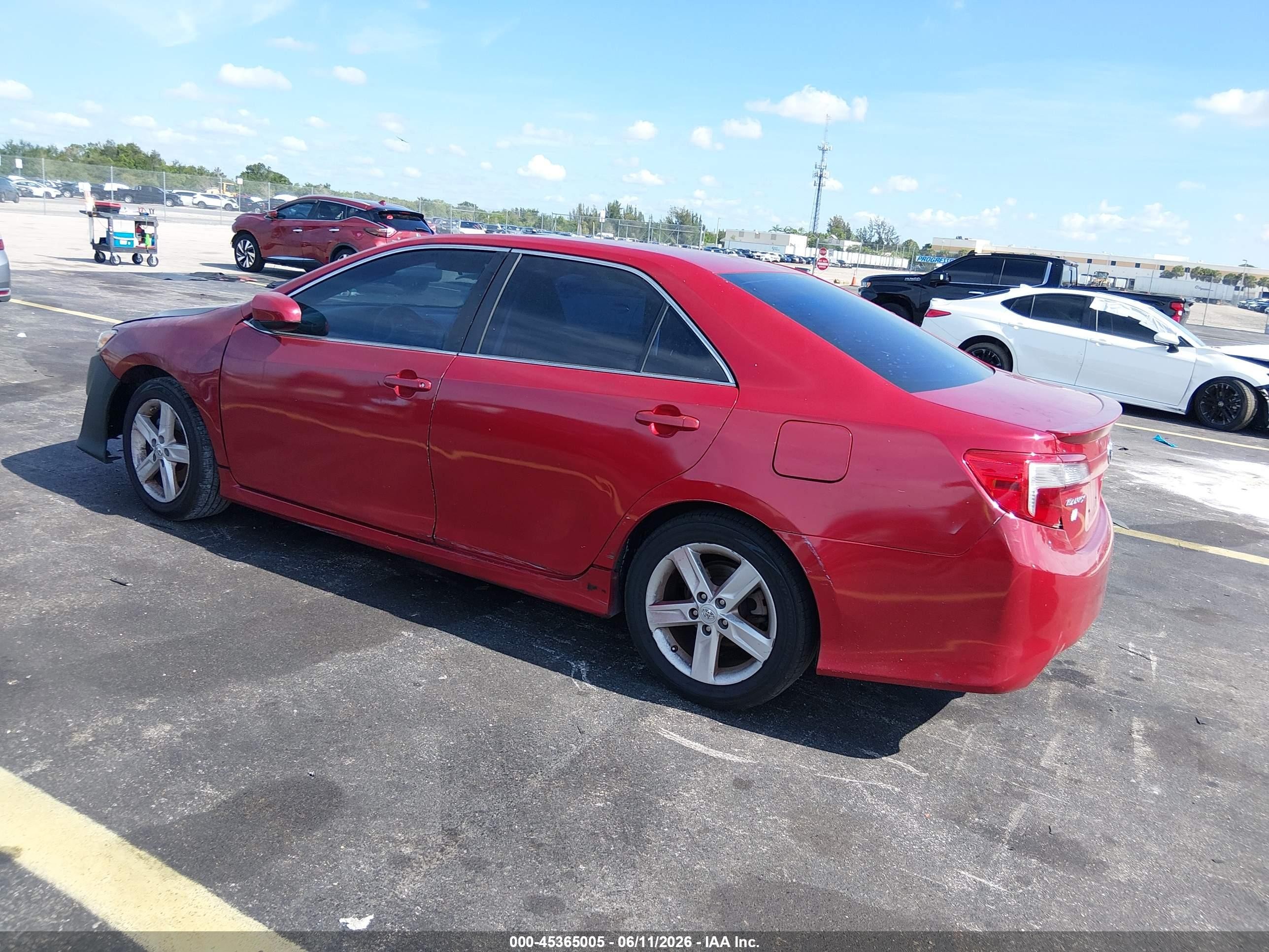 2014 Toyota Camry Se Red vin: 4T1BF1FK9EU866491