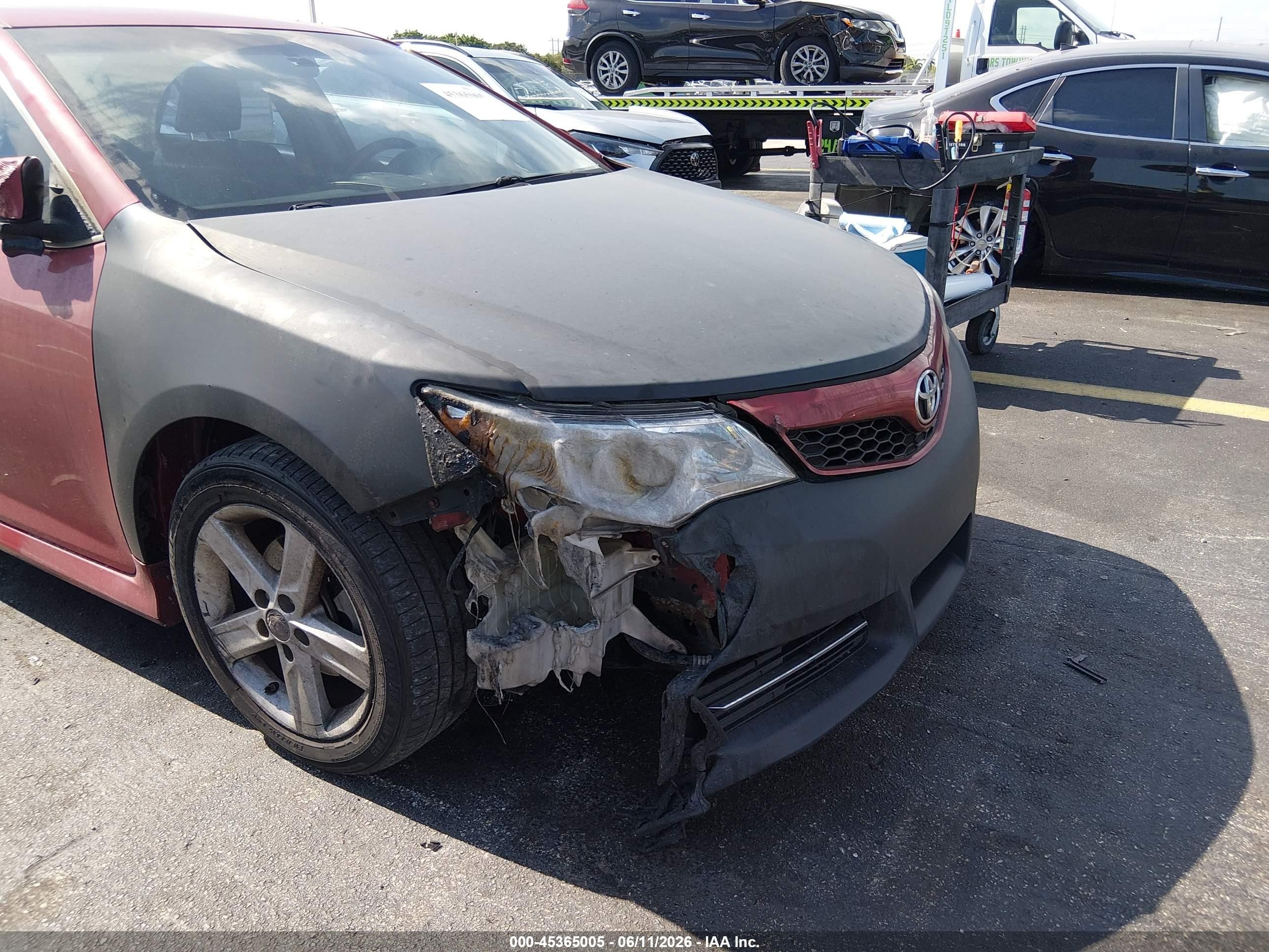 2014 Toyota Camry Se Red vin: 4T1BF1FK9EU866491