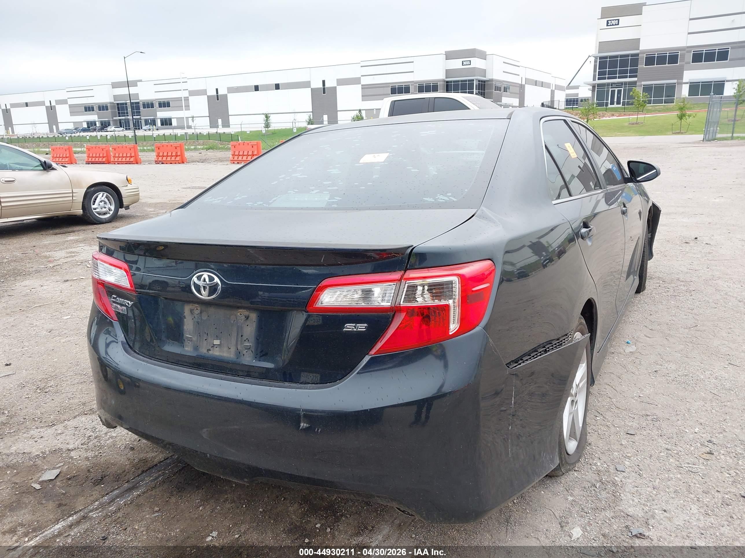 2014 Toyota Camry Se Dark Blue vin: 4T1BF1FK9EU867429