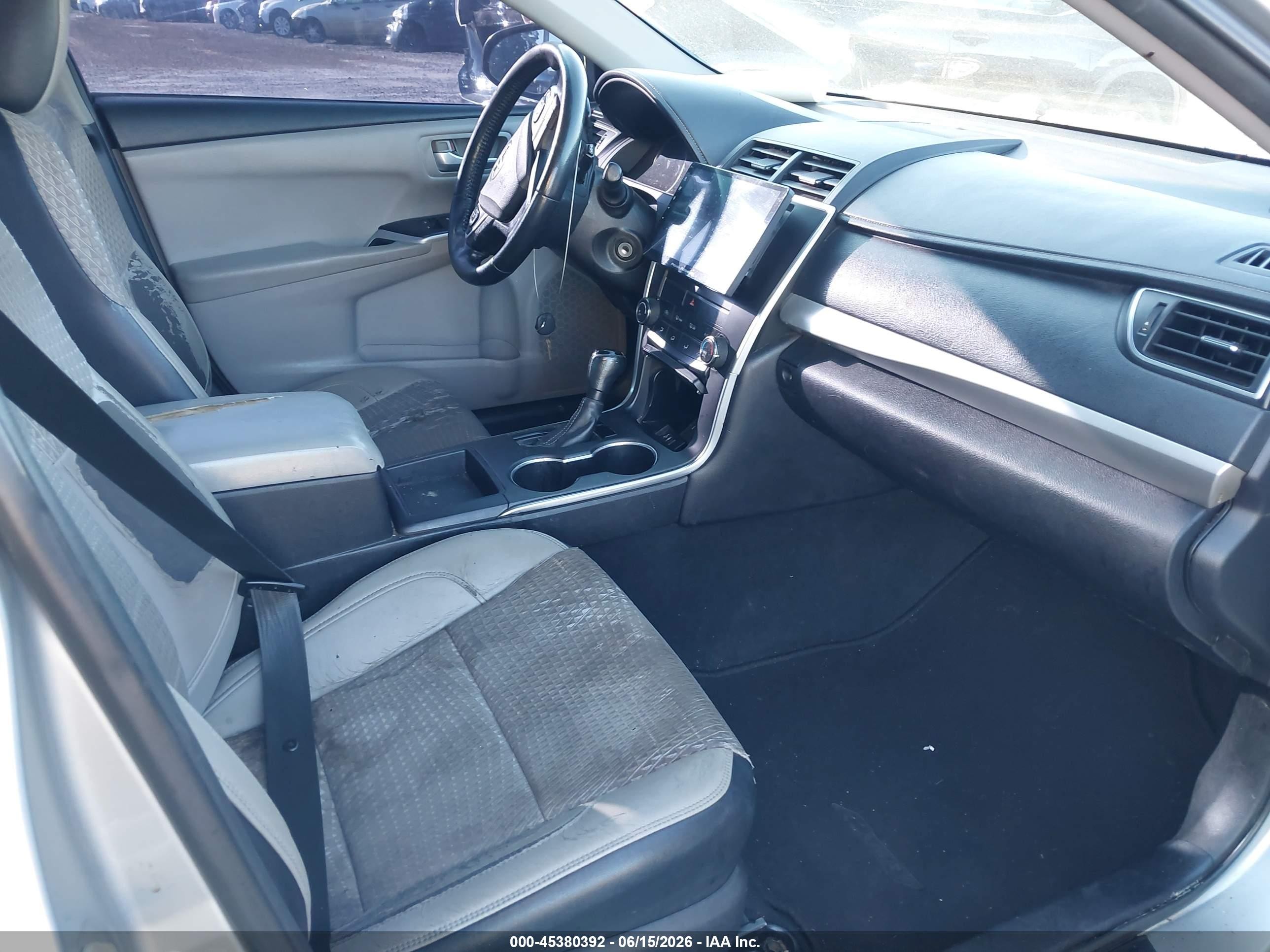 2015 Toyota Camry Se Silver vin: 4T1BF1FK9FU003966
