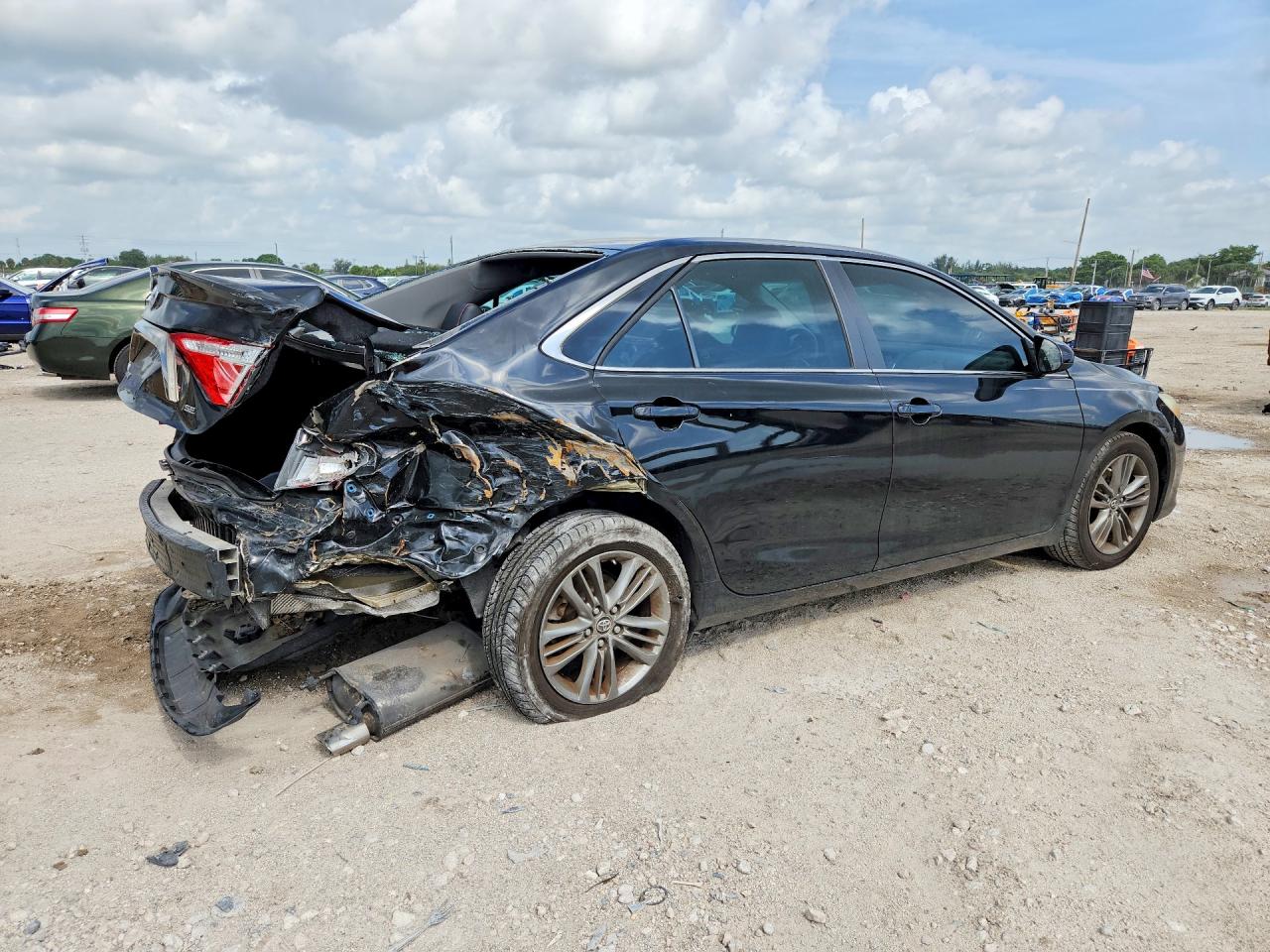 2015 Toyota Camry Se Black vin: 4T1BF1FK9FU004664