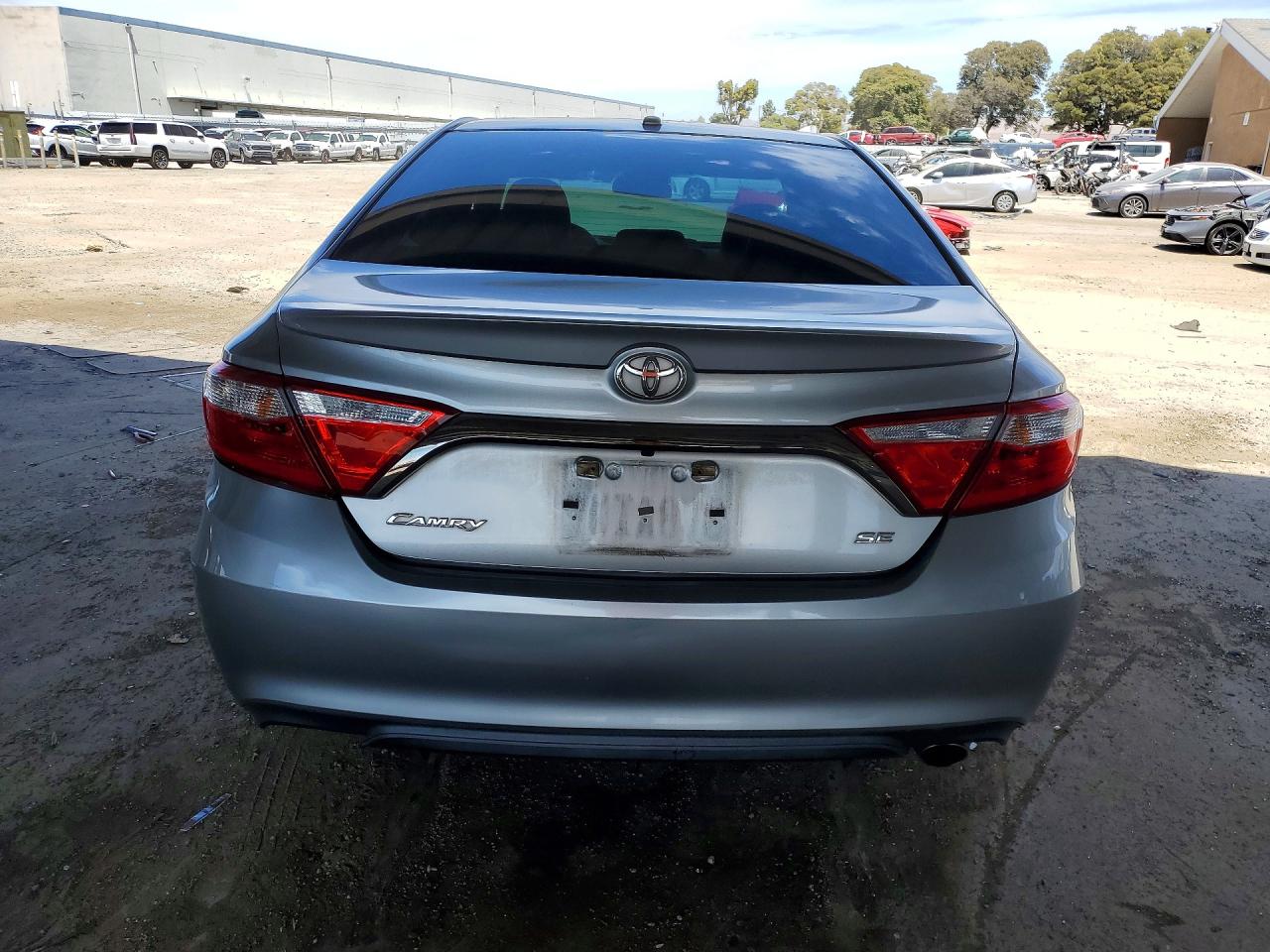 2015 Toyota Camry Se Серебряный vin: 4T1BF1FK9FU020962