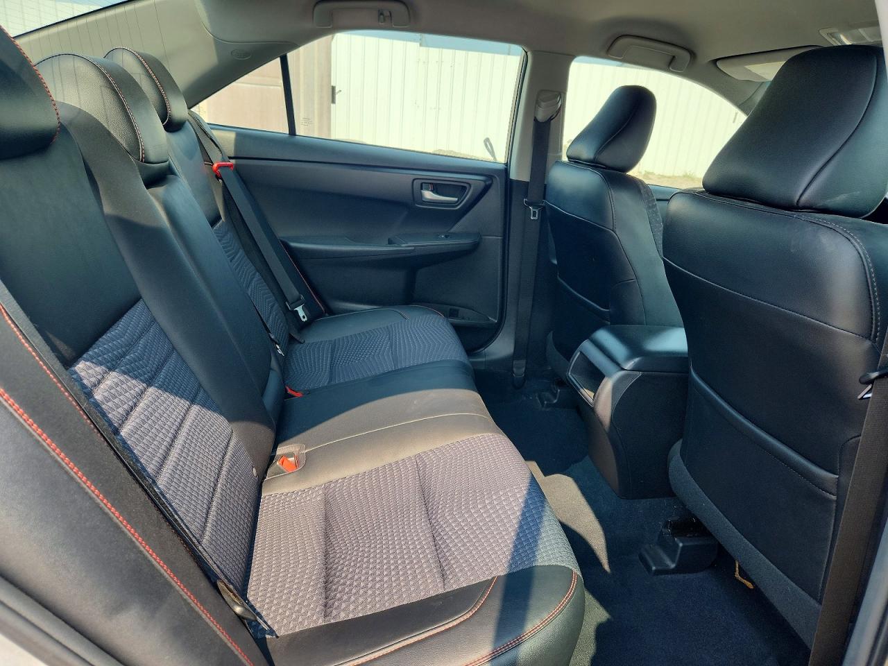 2015 Toyota Camry Se Silver vin: 4T1BF1FK9FU023375