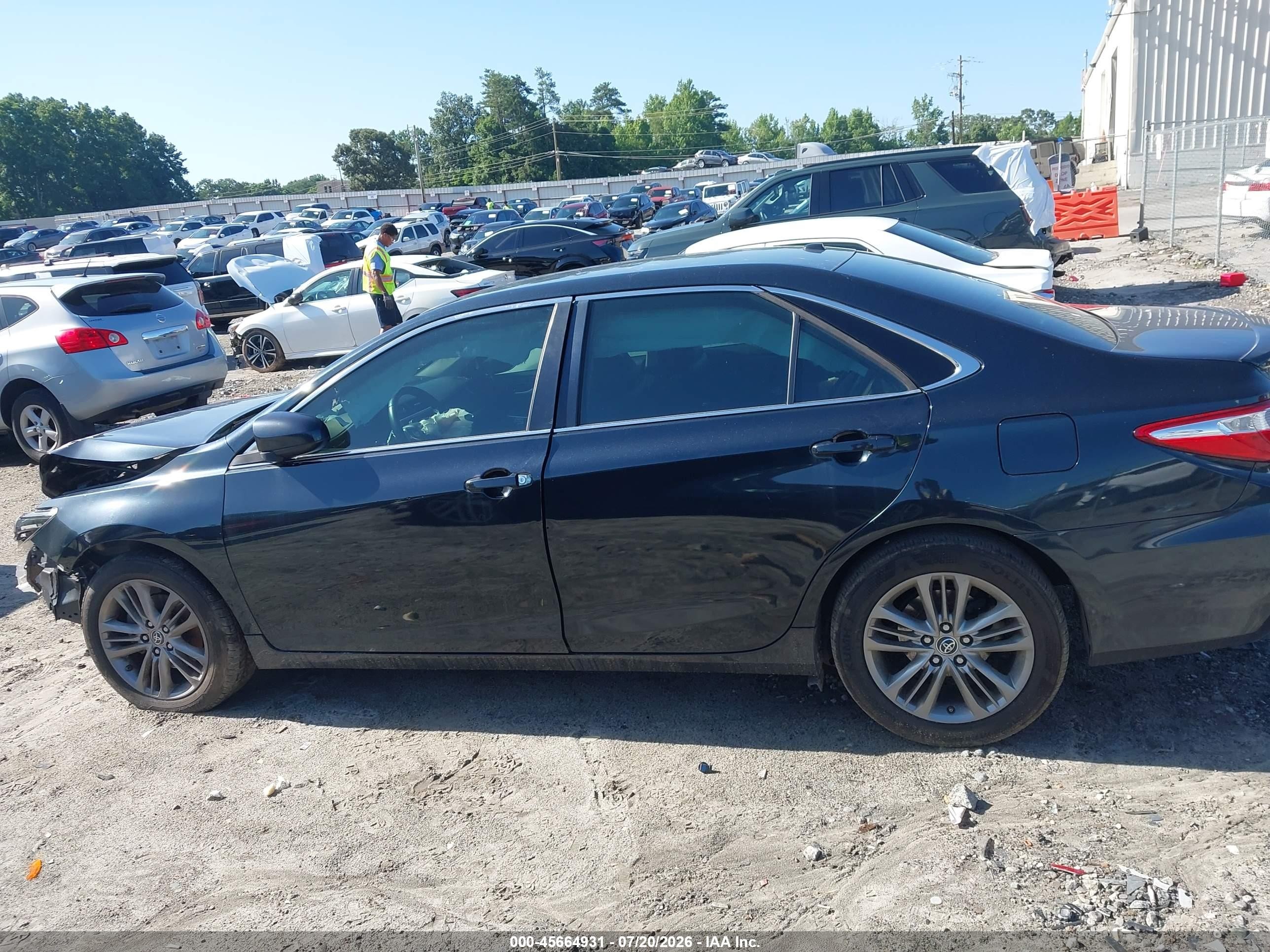 2015 Toyota Camry Se Dark Blue vin: 4T1BF1FK9FU024705