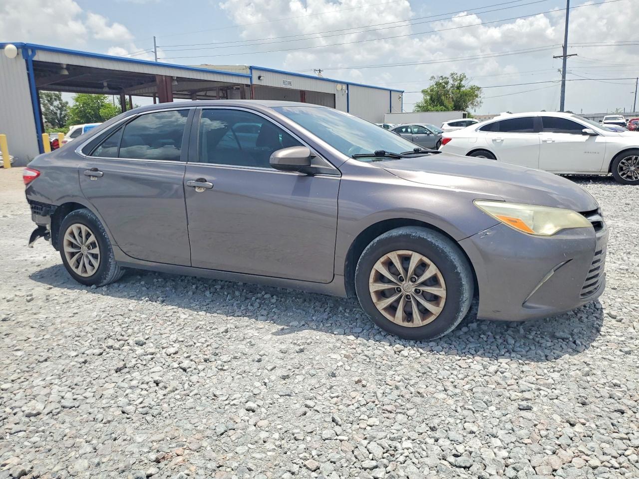 2015 Toyota Camry Le Gray vin: 4T1BF1FK9FU034070