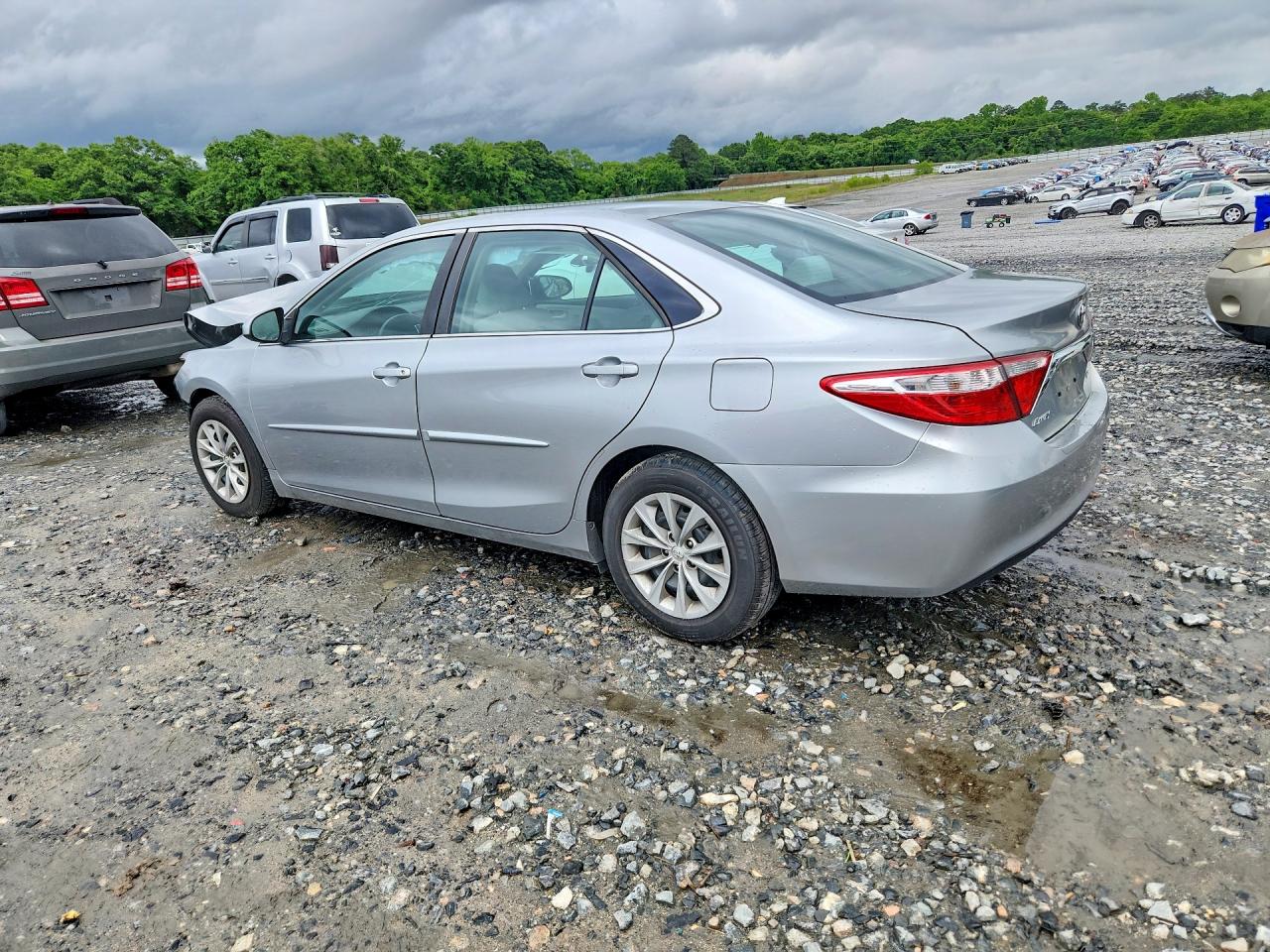 2015 Toyota Camry Le Silver vin: 4T1BF1FK9FU040239