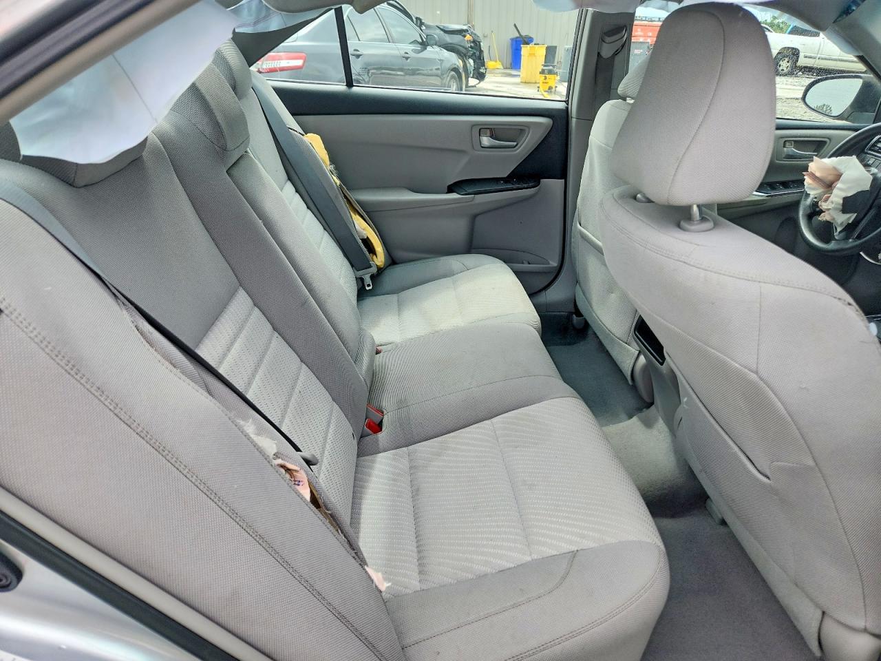 2015 Toyota Camry Le Silver vin: 4T1BF1FK9FU040239