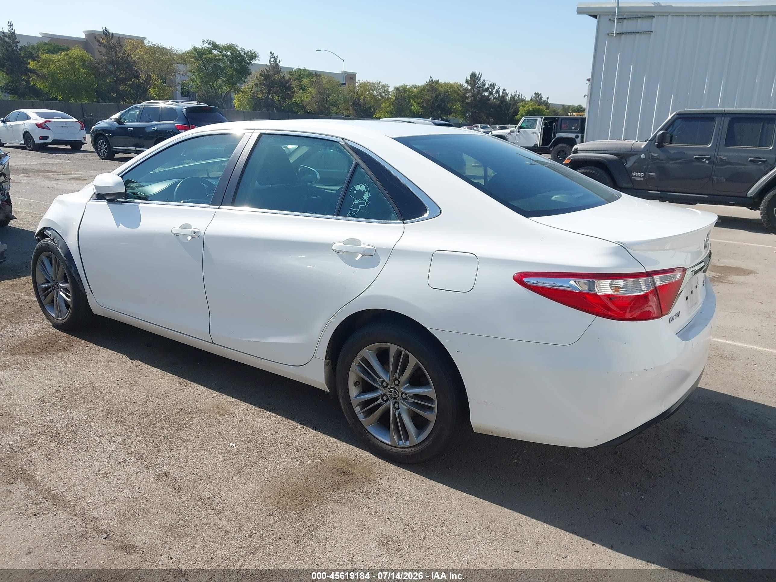 2015 Toyota Camry Se White vin: 4T1BF1FK9FU041469