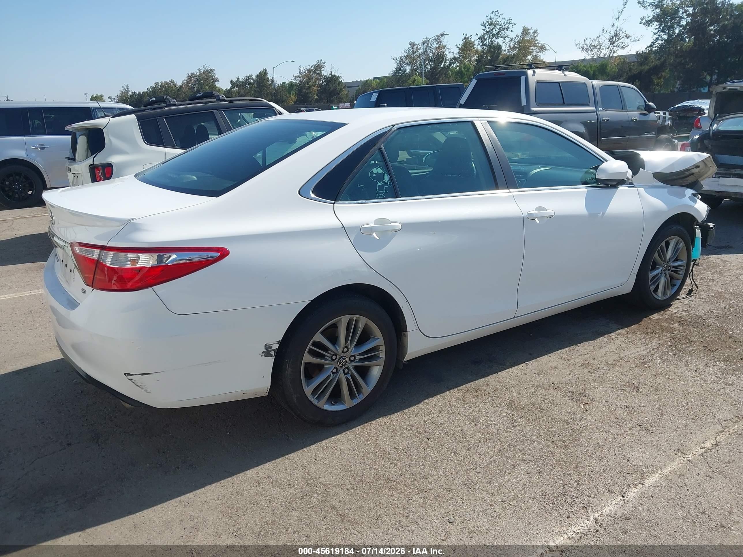 2015 Toyota Camry Se White vin: 4T1BF1FK9FU041469