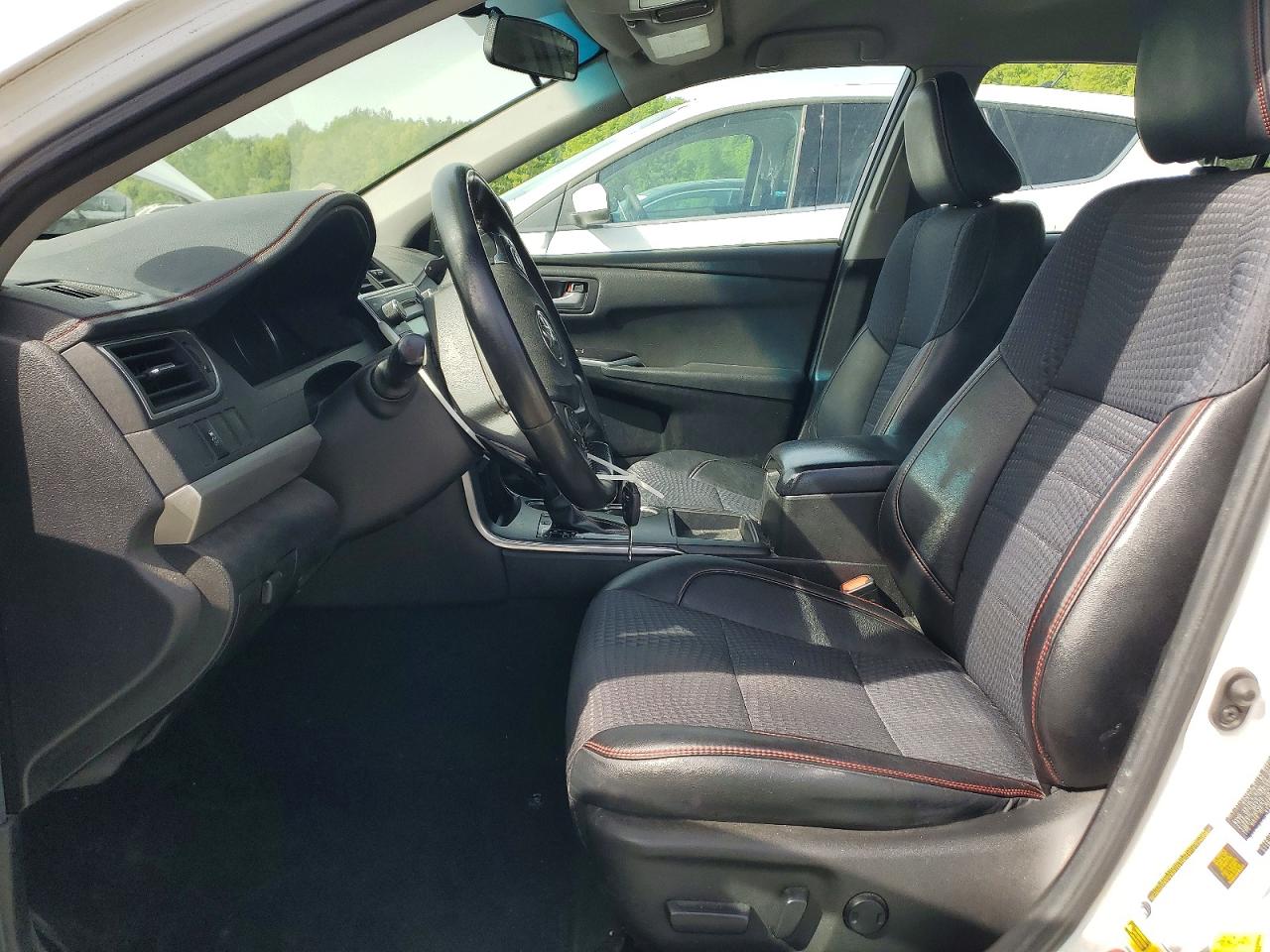 2015 Toyota Camry Se White vin: 4T1BF1FK9FU050950